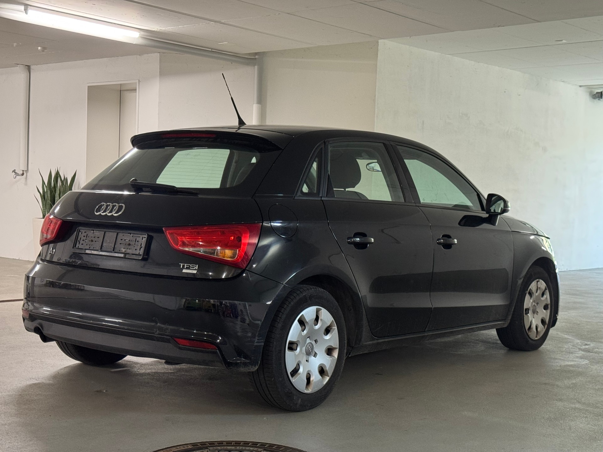 AUDI A1 Sportback 1.0 TFSI Design-image-6