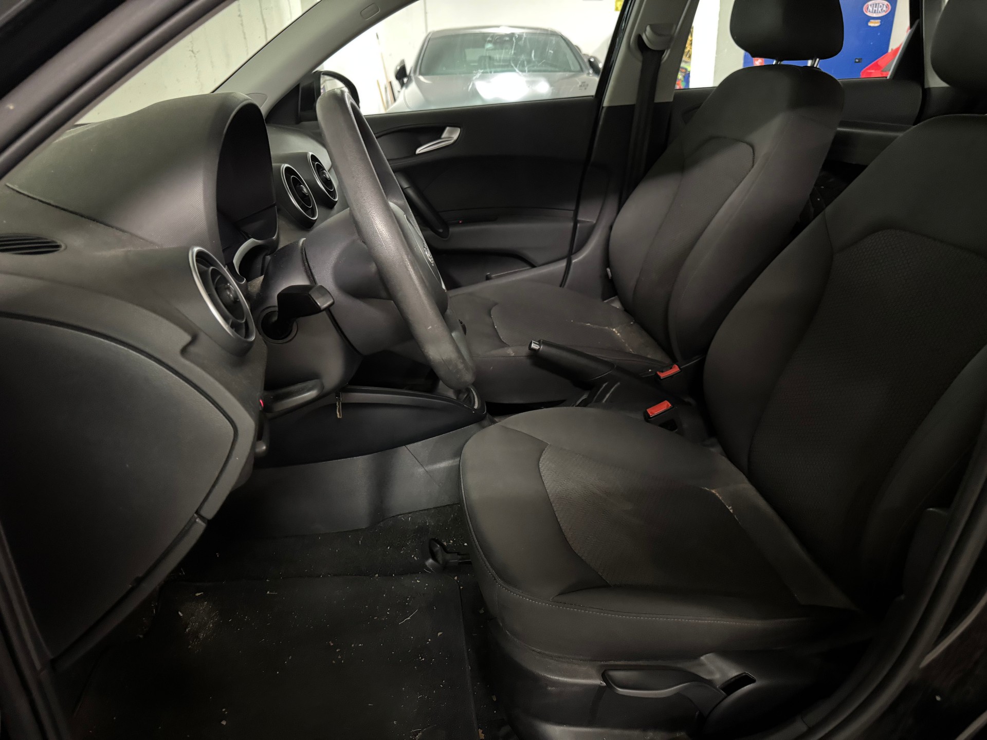 AUDI A1 Sportback 1.0 TFSI Design-image-8