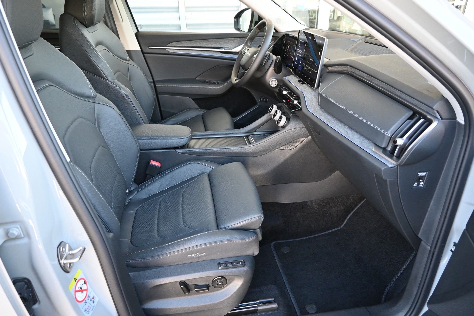 SKODA Kodiaq 2.0 TSI Selection 4x4 Automat + AHK 1800kg-image-12