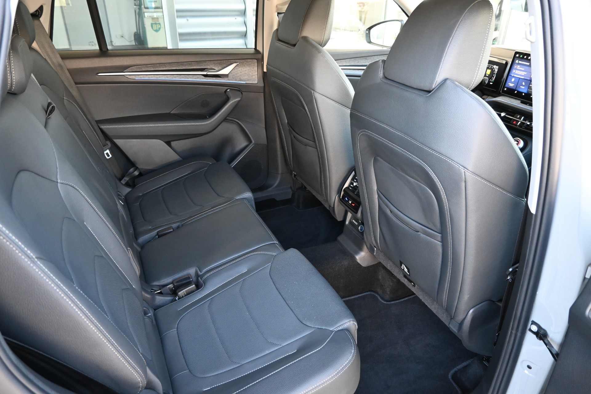 SKODA Kodiaq 2.0 TSI Selection 4x4 Automat + AHK 1800kg-image-14
