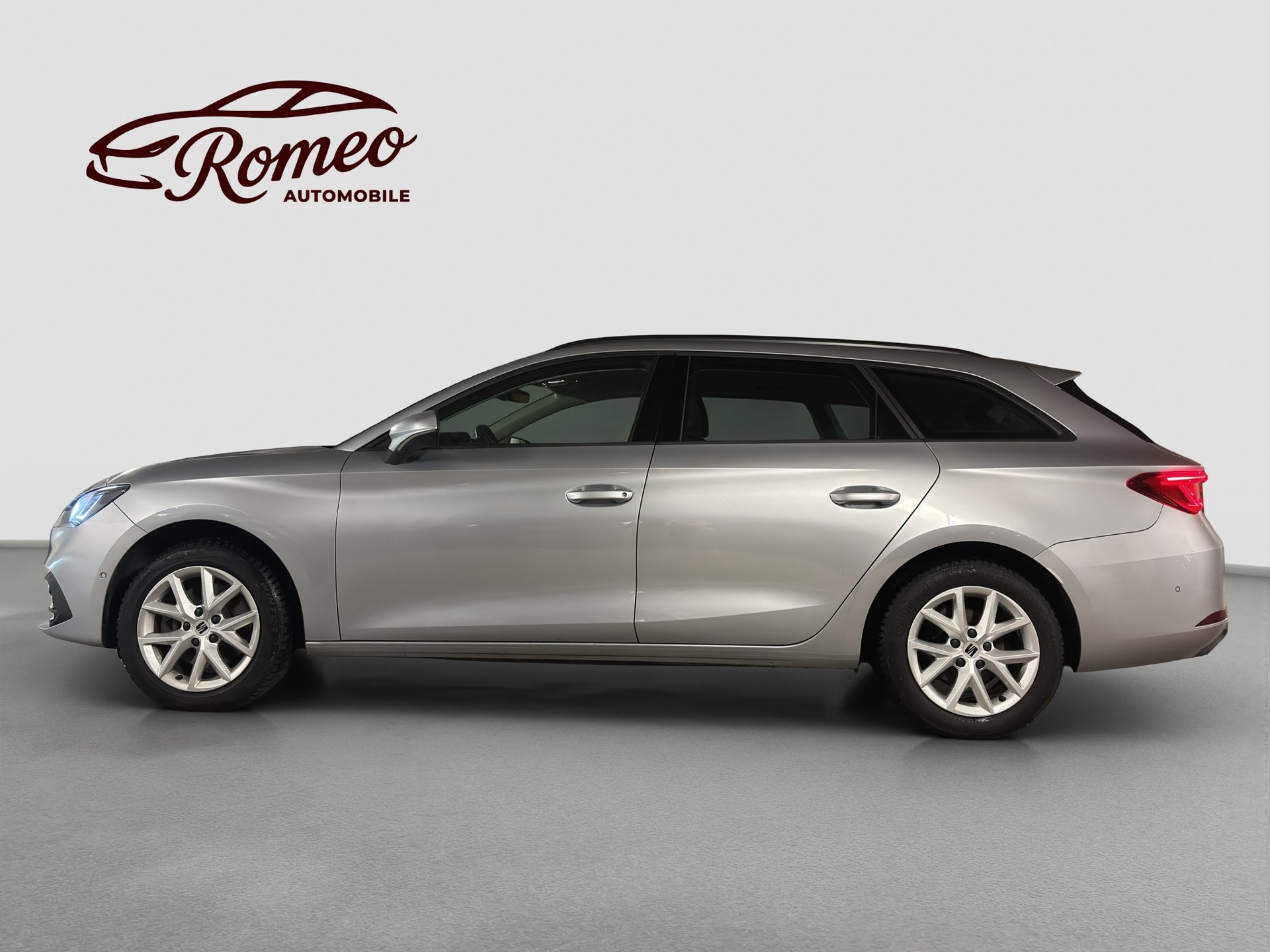 SEAT Leon ST 2.0 TDI EVO DSG Style ** Ab MFK & Service ** CH Auto ** 1. Hand **-image-6