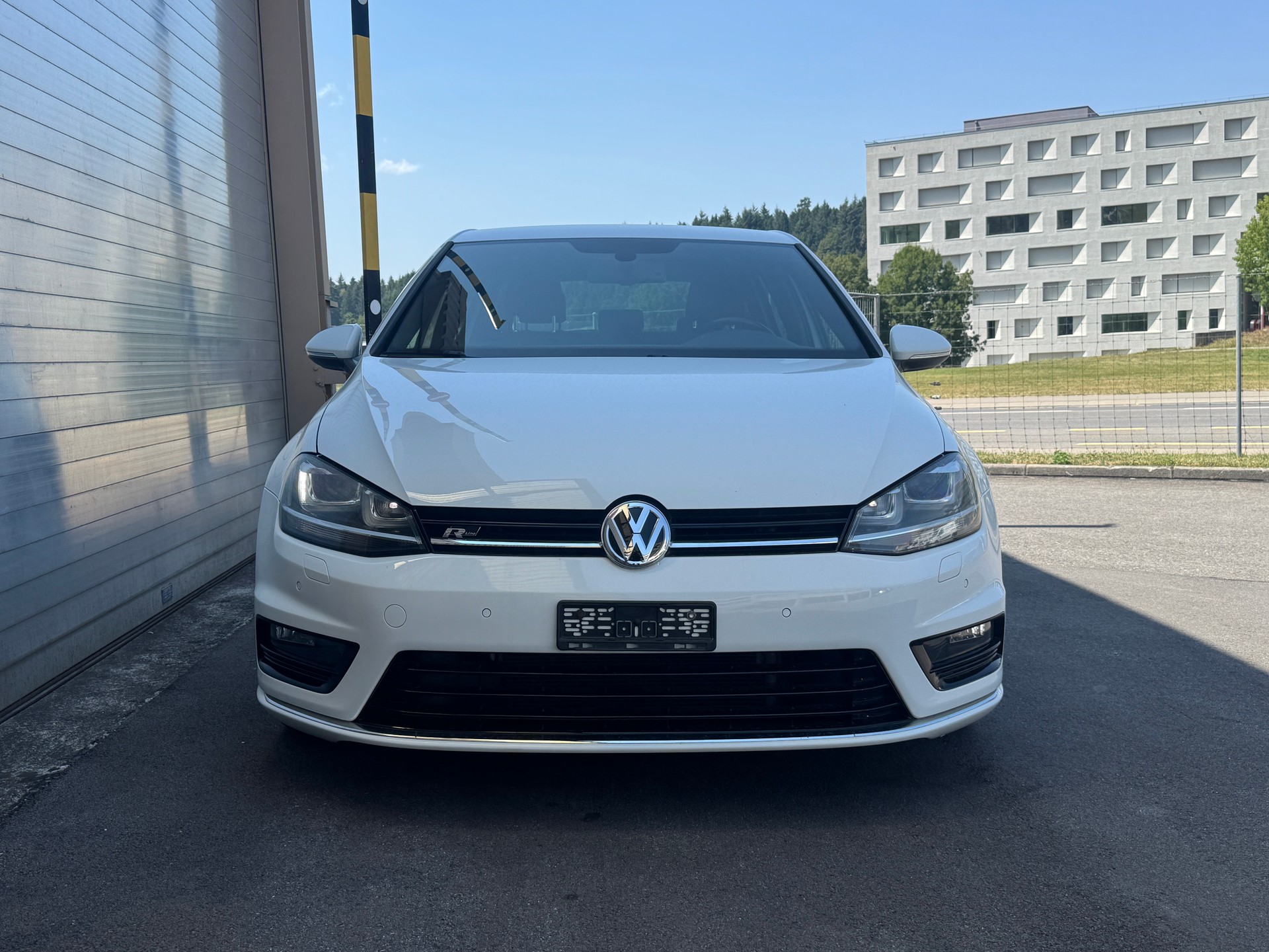 VW Golf 1.4 TSI Cup R-Line DSG-image-1
