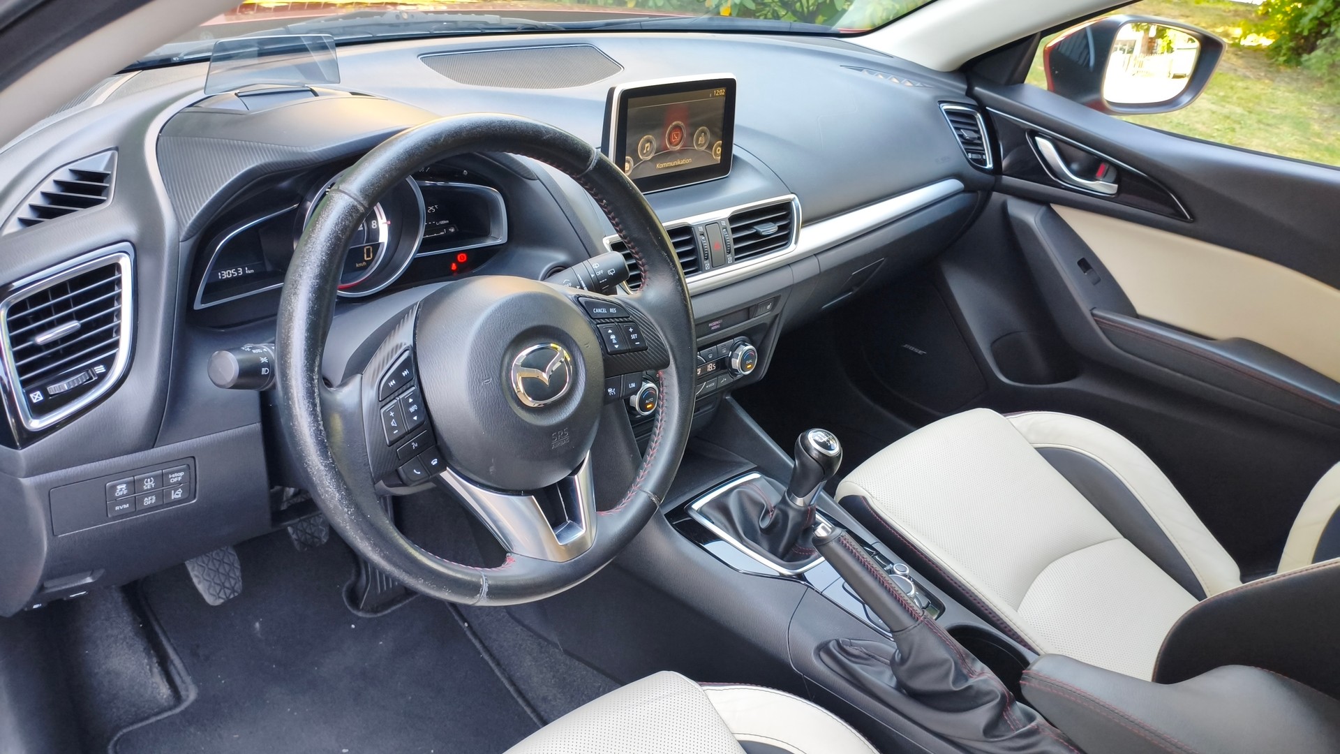 MAZDA 3 2.0 16V Revolution-image-6