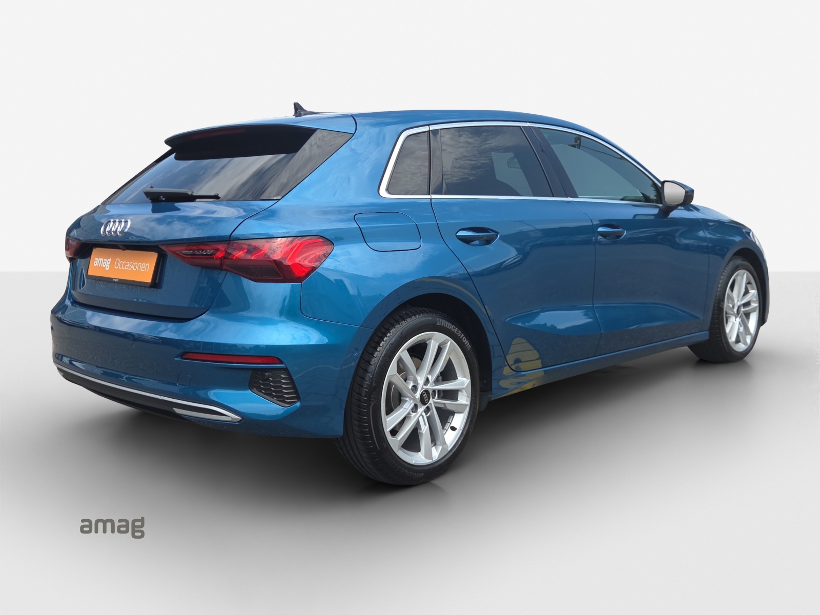 AUDI A3 Sportback 35 TFSI advanced Attraction S-tronic-image-4