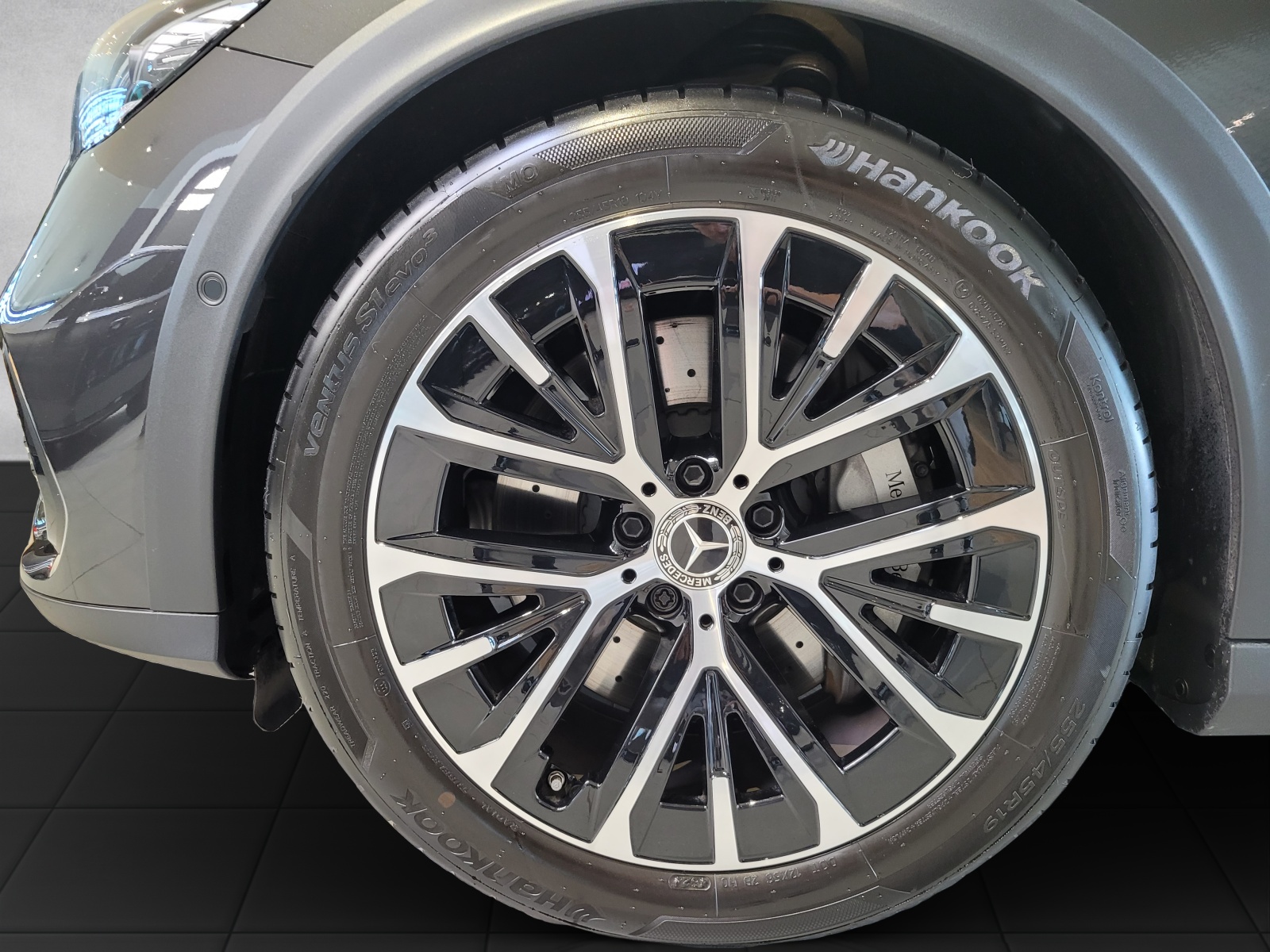 MERCEDES-BENZ E 300 de All-Terrain 4Matic 9G-Tronic-image-9