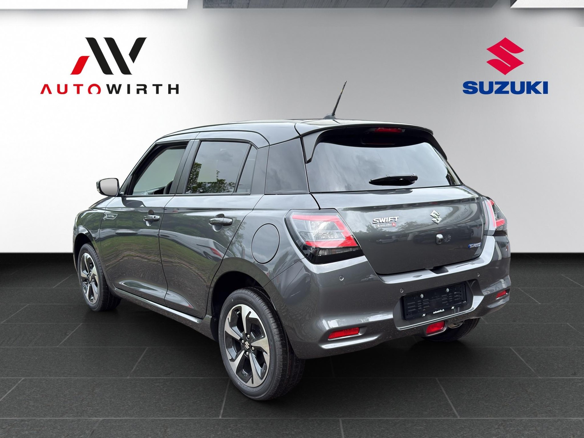 SUZUKI Swift 1.2 Sakura Top Hybrid 4x4-image-6