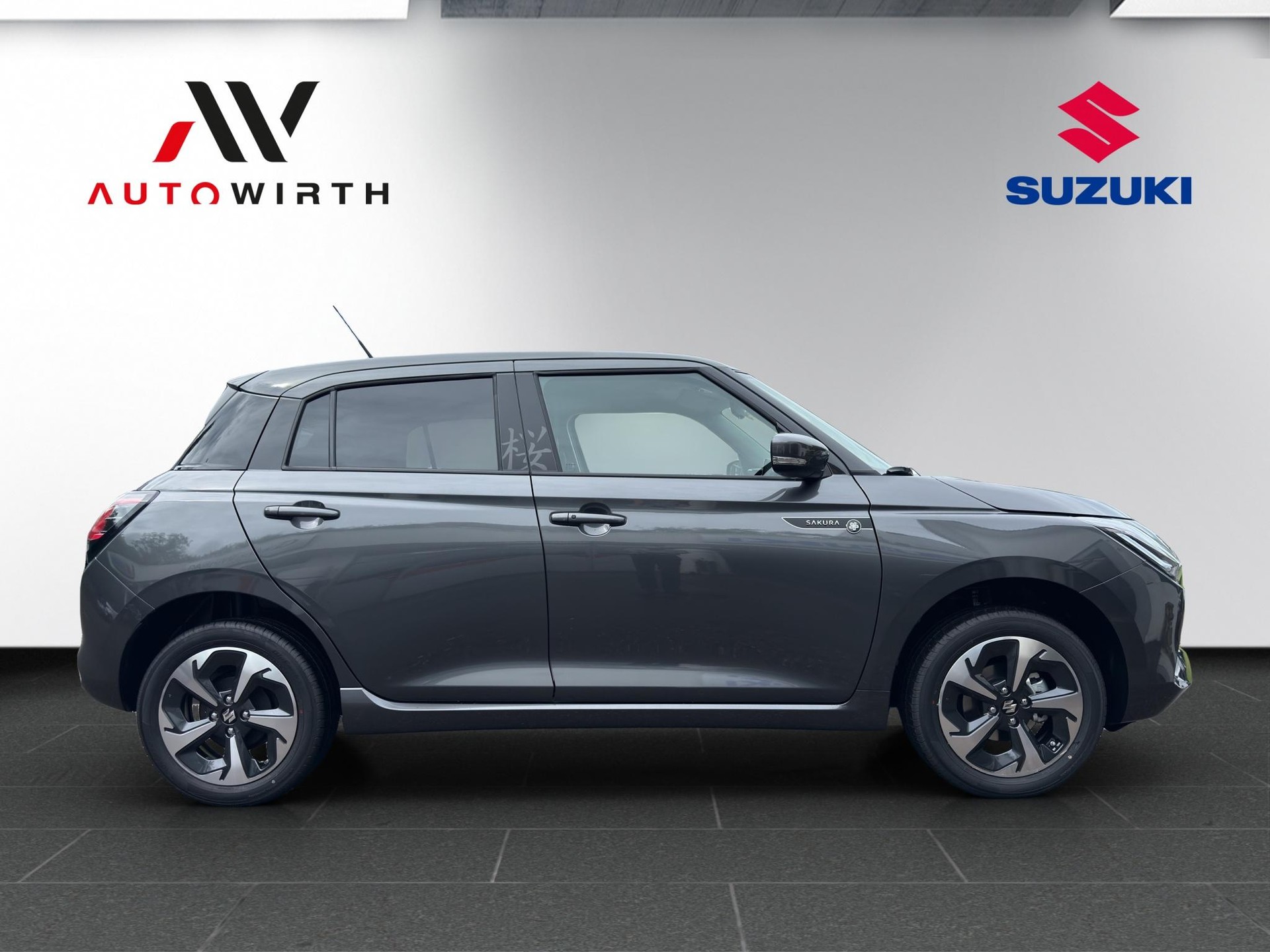 SUZUKI Swift 1.2 Sakura Top Hybrid 4x4-image-3