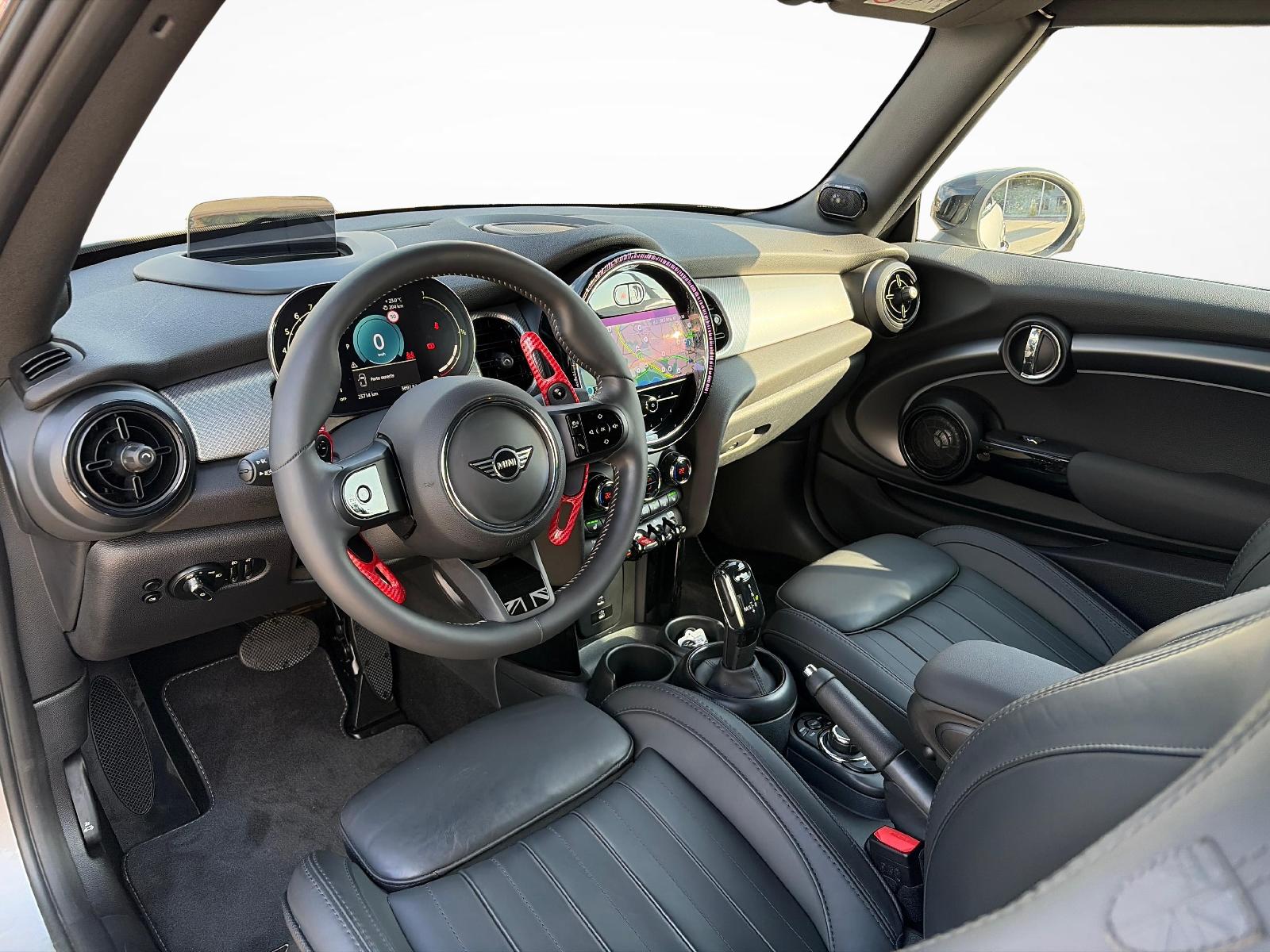 MINI Cabrio F57 2.0i Cooper S Yours Trim-image-8