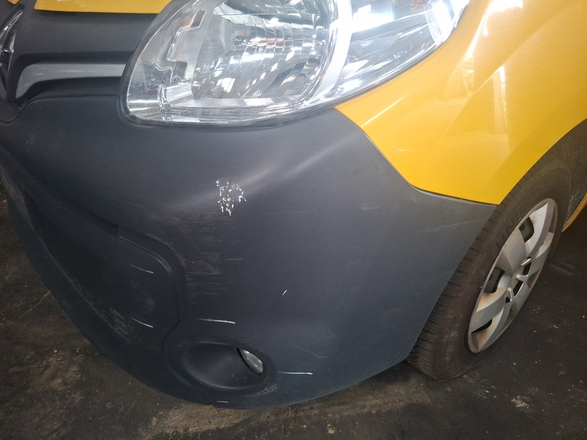 RENAULT Kangoo Medium TCe 115 Business A-image-6