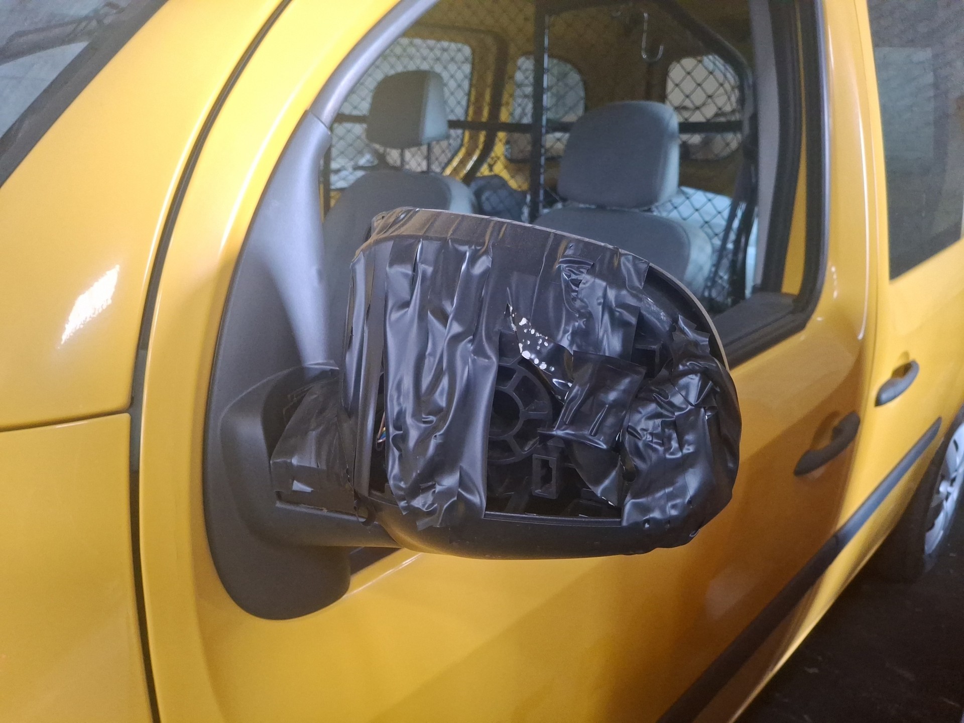 RENAULT Kangoo Medium TCe 115 Business A-image-5