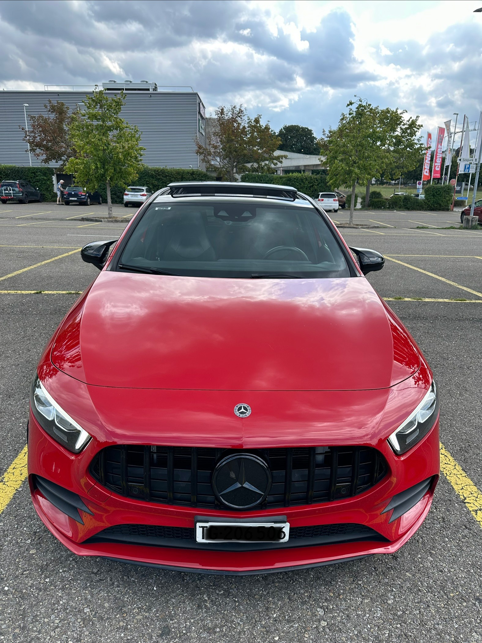 MERCEDES-BENZ A 180 AMG Line-image-0