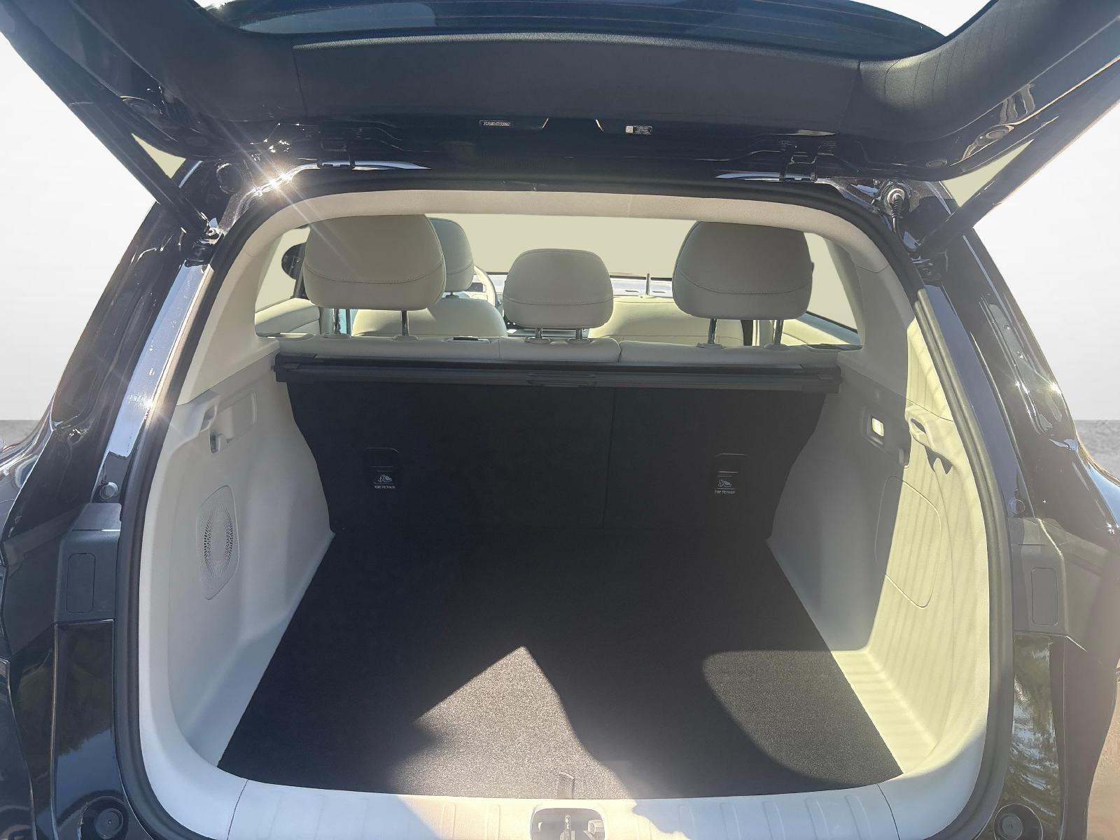 LEAPMOTOR B10 1.5 Hybrid EV-image-8