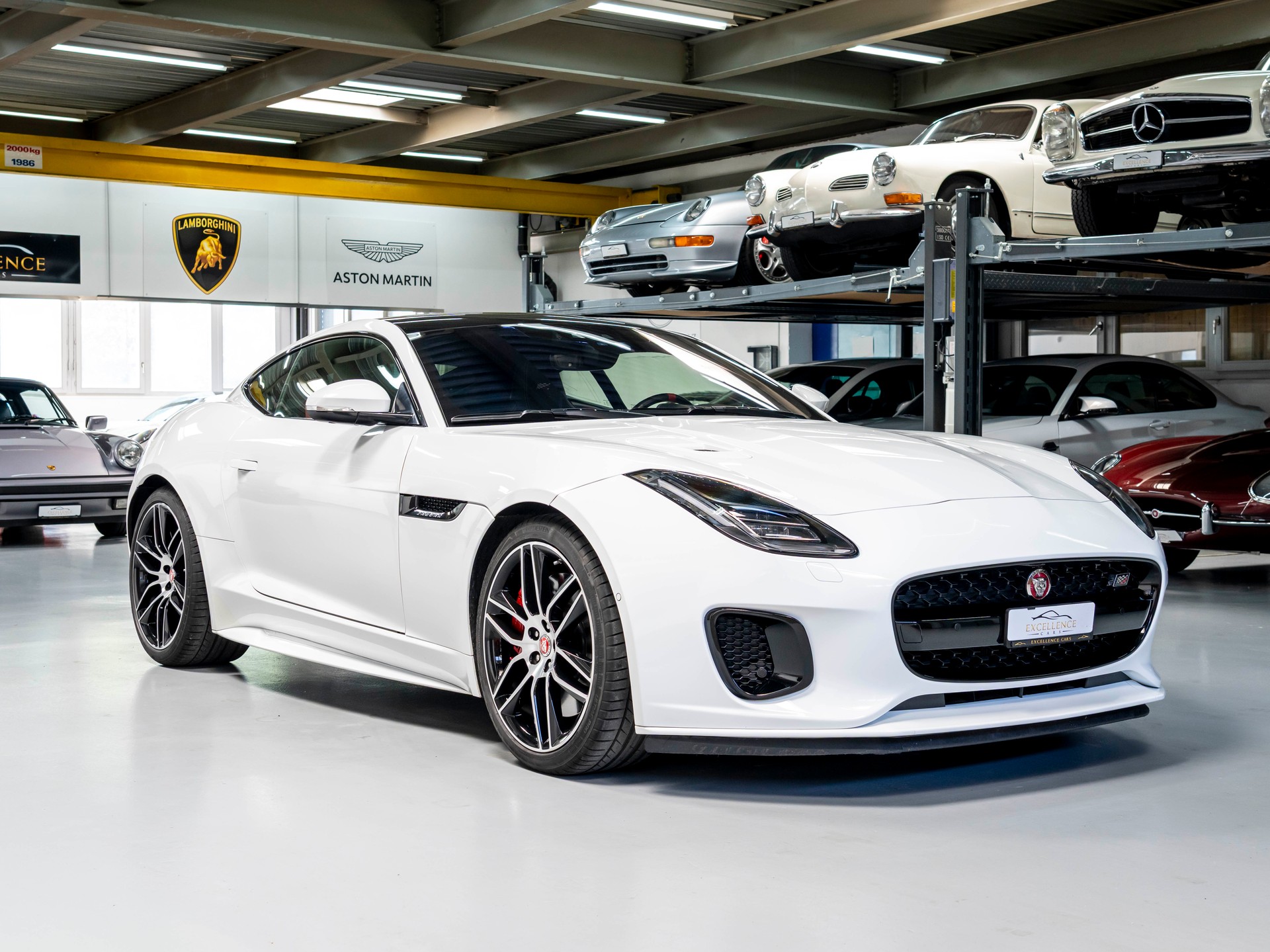 JAGUAR F-Type Coupé 3.0 V6 S/C AWD Chequered Flag Aut.-image-2