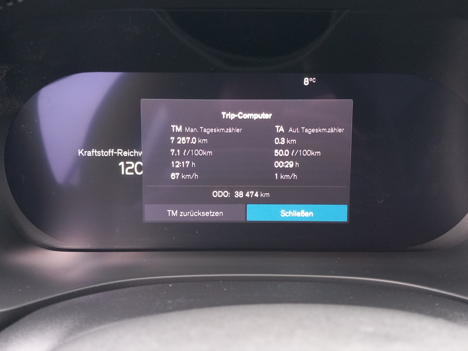 VOLVO XC60 2.0 B5 MH Plus Dark AWD-image-21