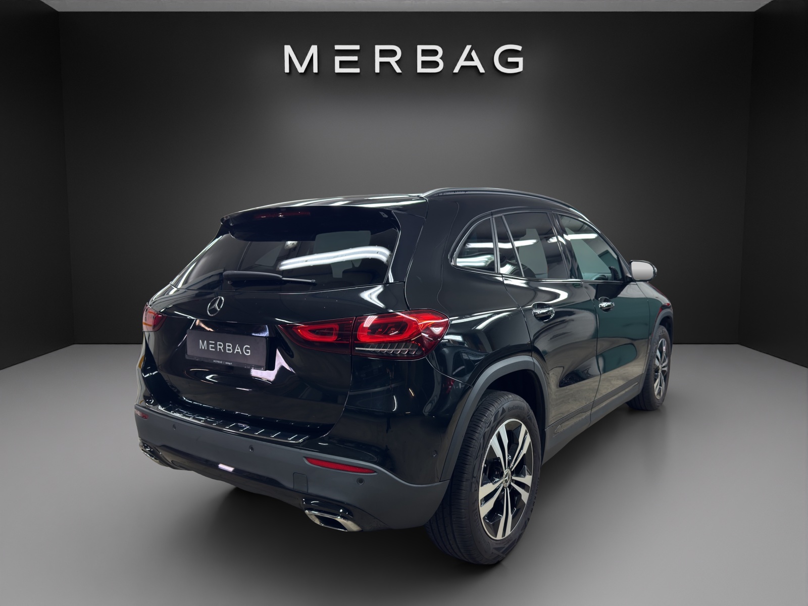 MERCEDES-BENZ GLA 200-image-4