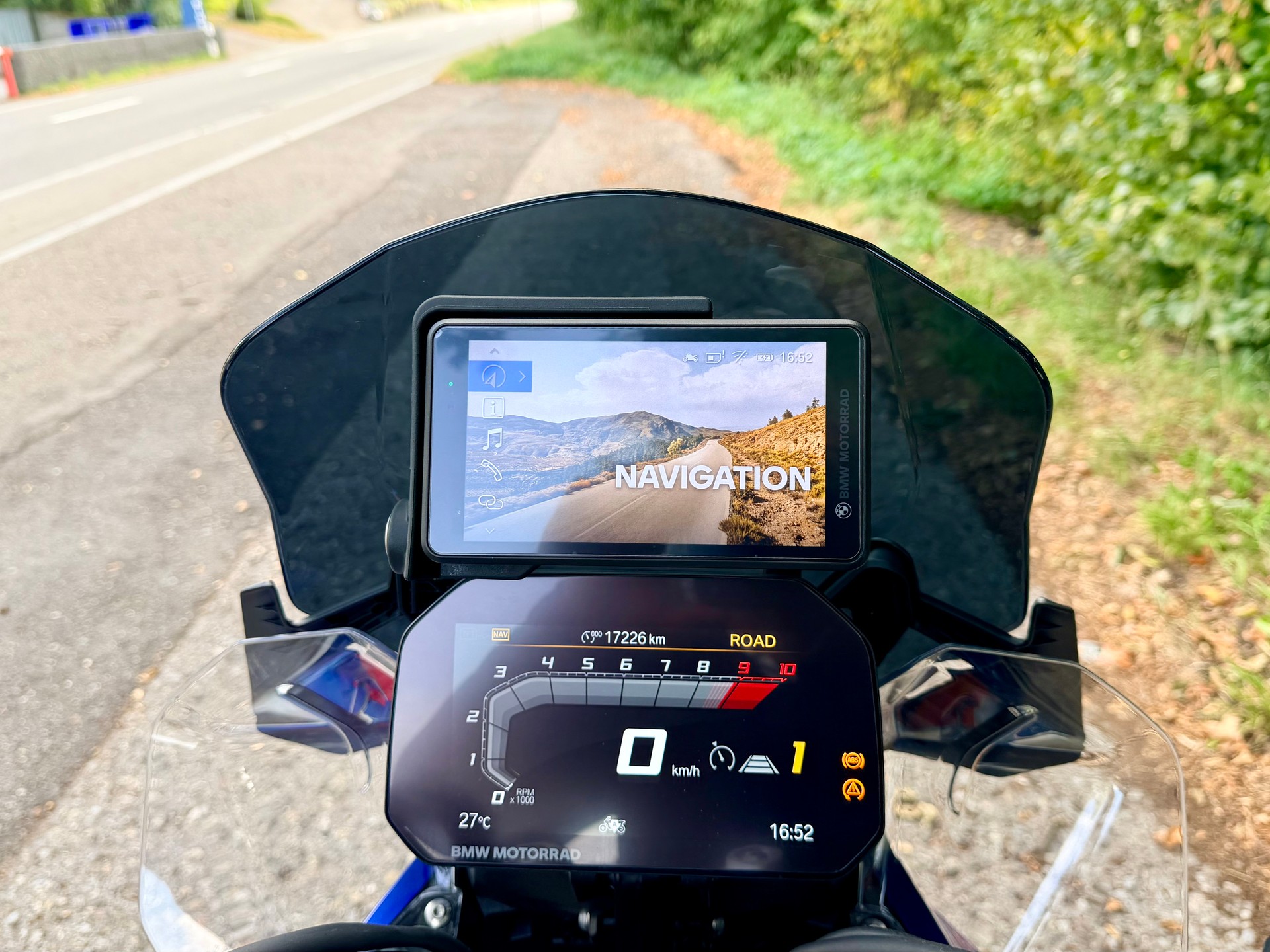 BMW R 1300 GS-image-2