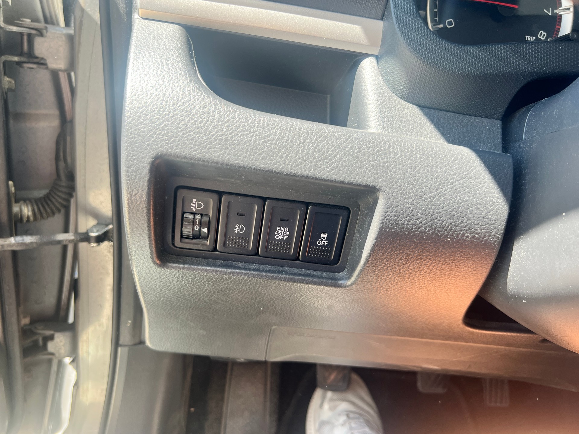 SUZUKI Swift 1.2i 16V GL Indigo-image-12
