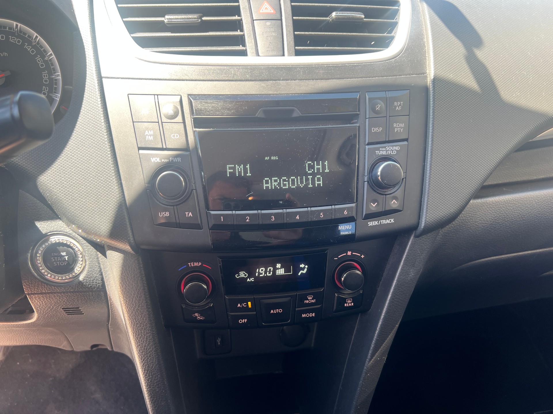 SUZUKI Swift 1.2i 16V GL Indigo-image-9