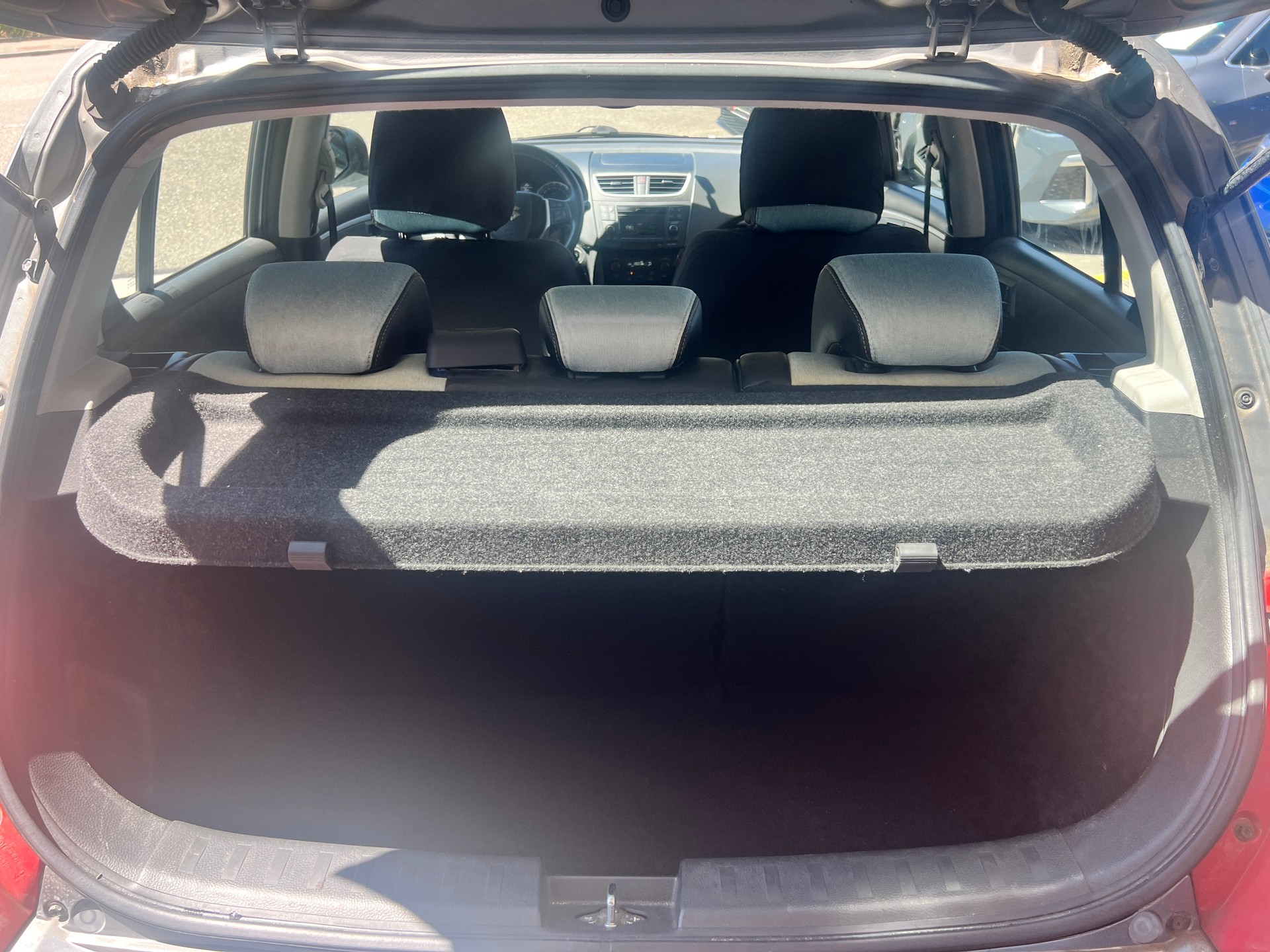 SUZUKI Swift 1.2i 16V GL Indigo-image-17