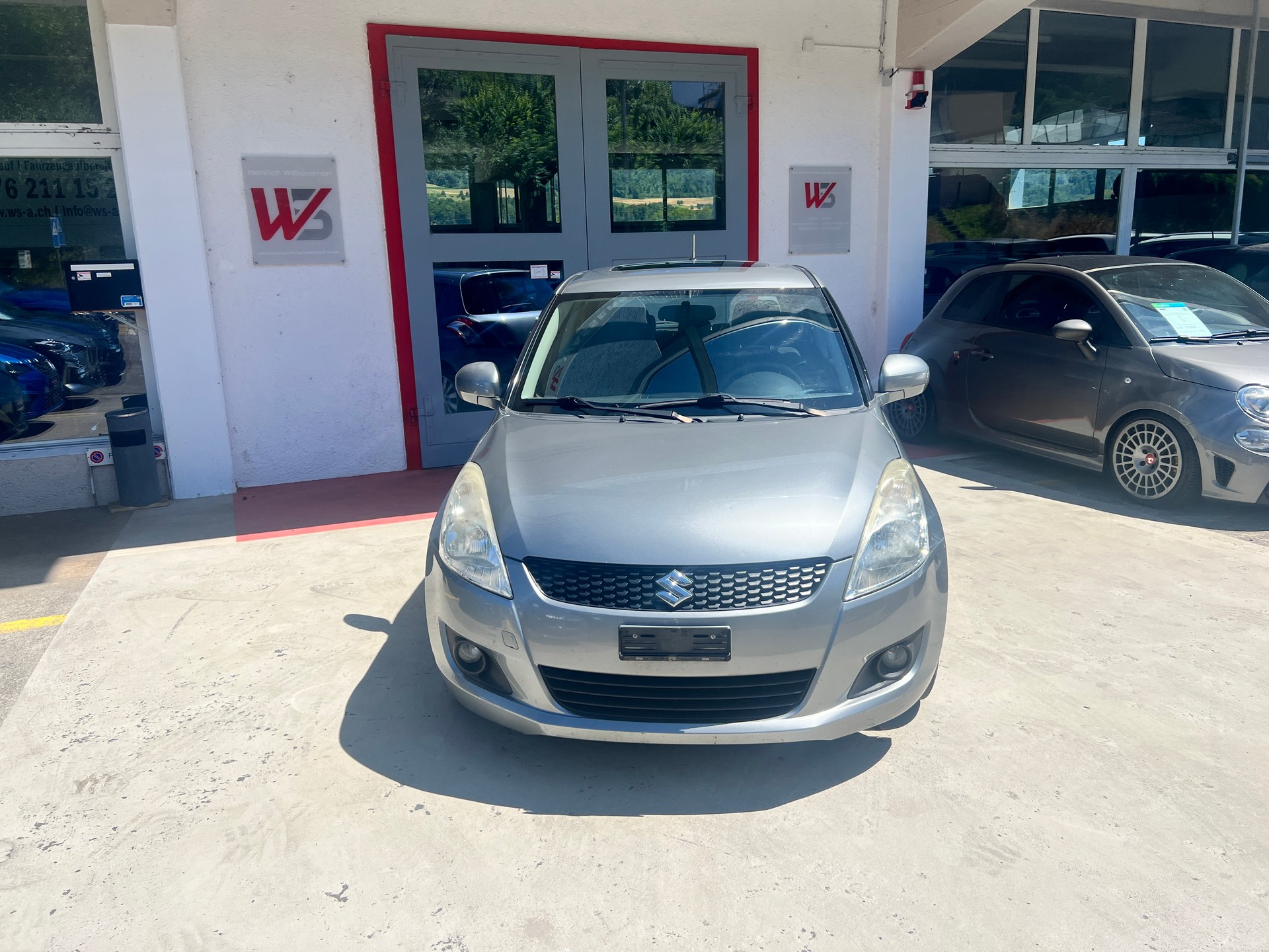 SUZUKI Swift 1.2i 16V GL Indigo-image-2