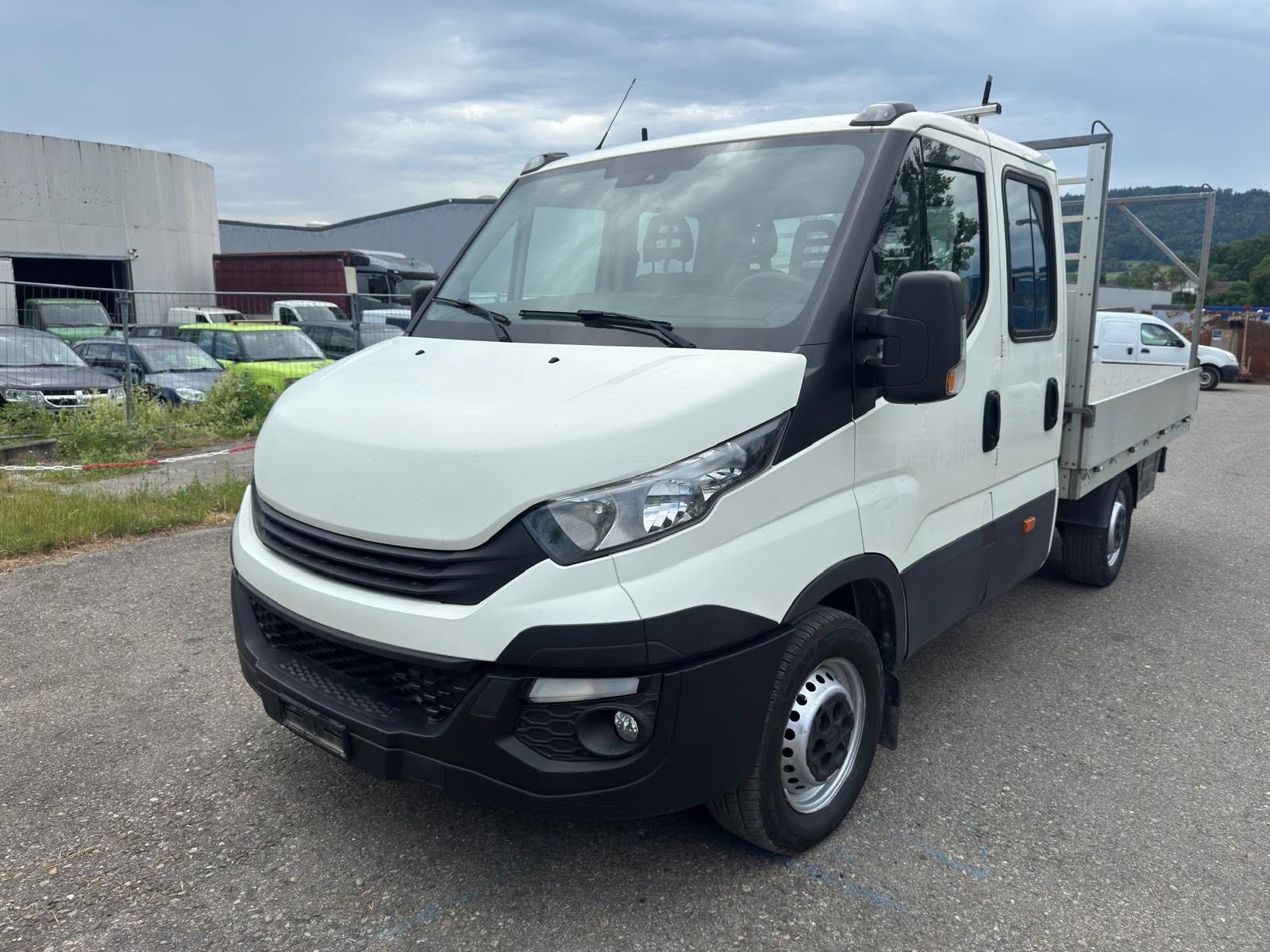 IVECO 35 S 16 DOKA 7 PLÄTZE KLIMAANLAGE-image-0