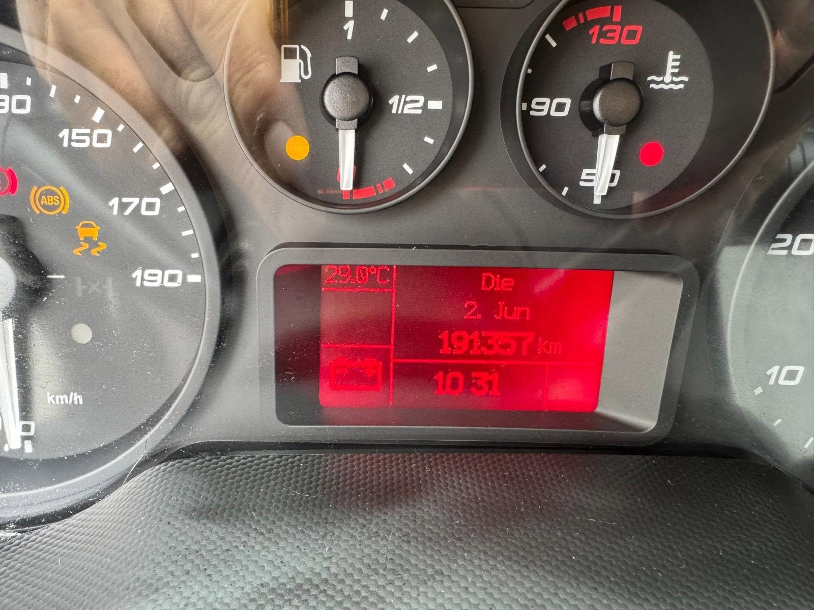 IVECO 35 S 16 DOKA 7 PLÄTZE KLIMAANLAGE-image-10