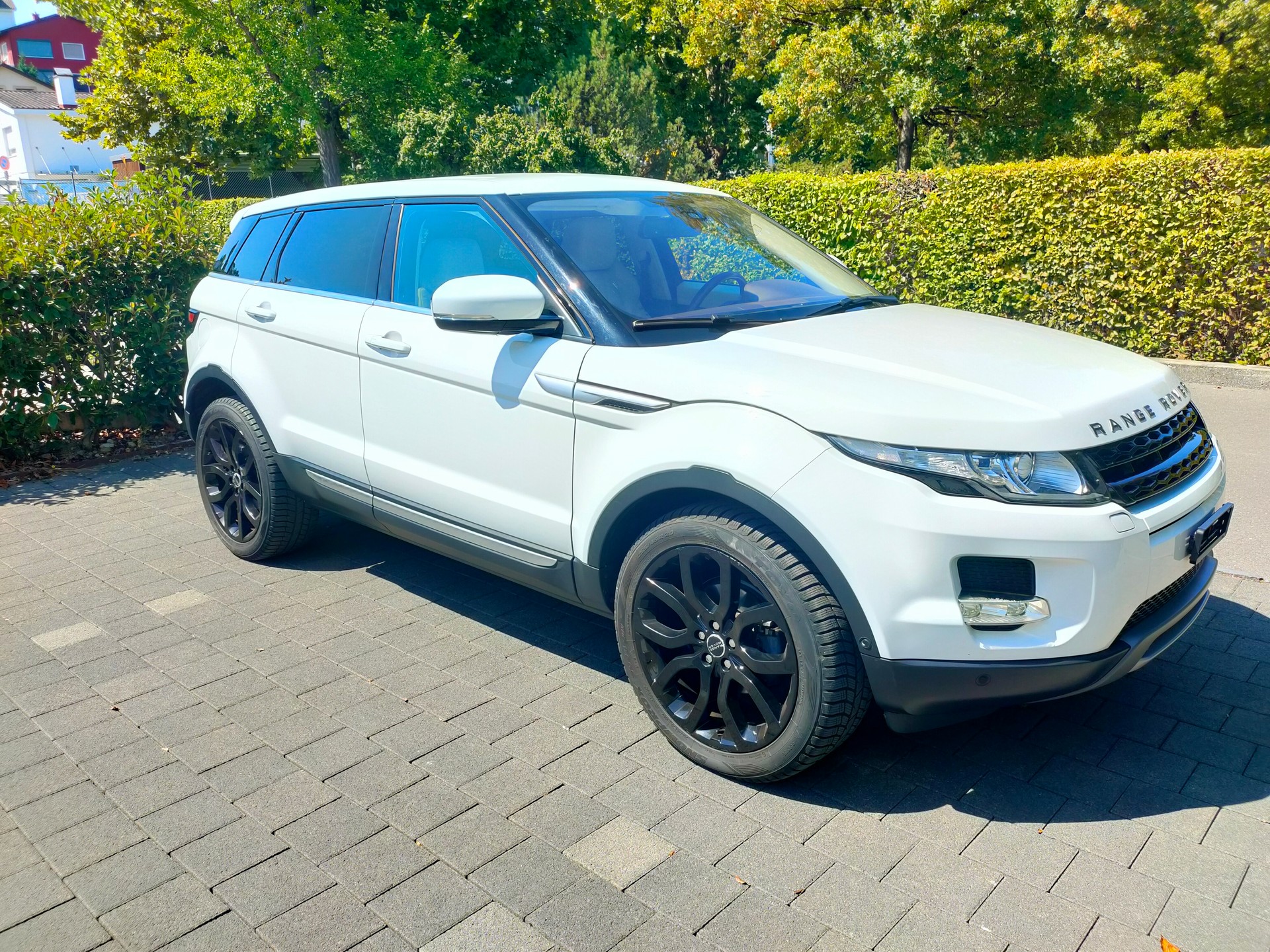 LAND ROVER 2.2 SD4 Prestige-image-0