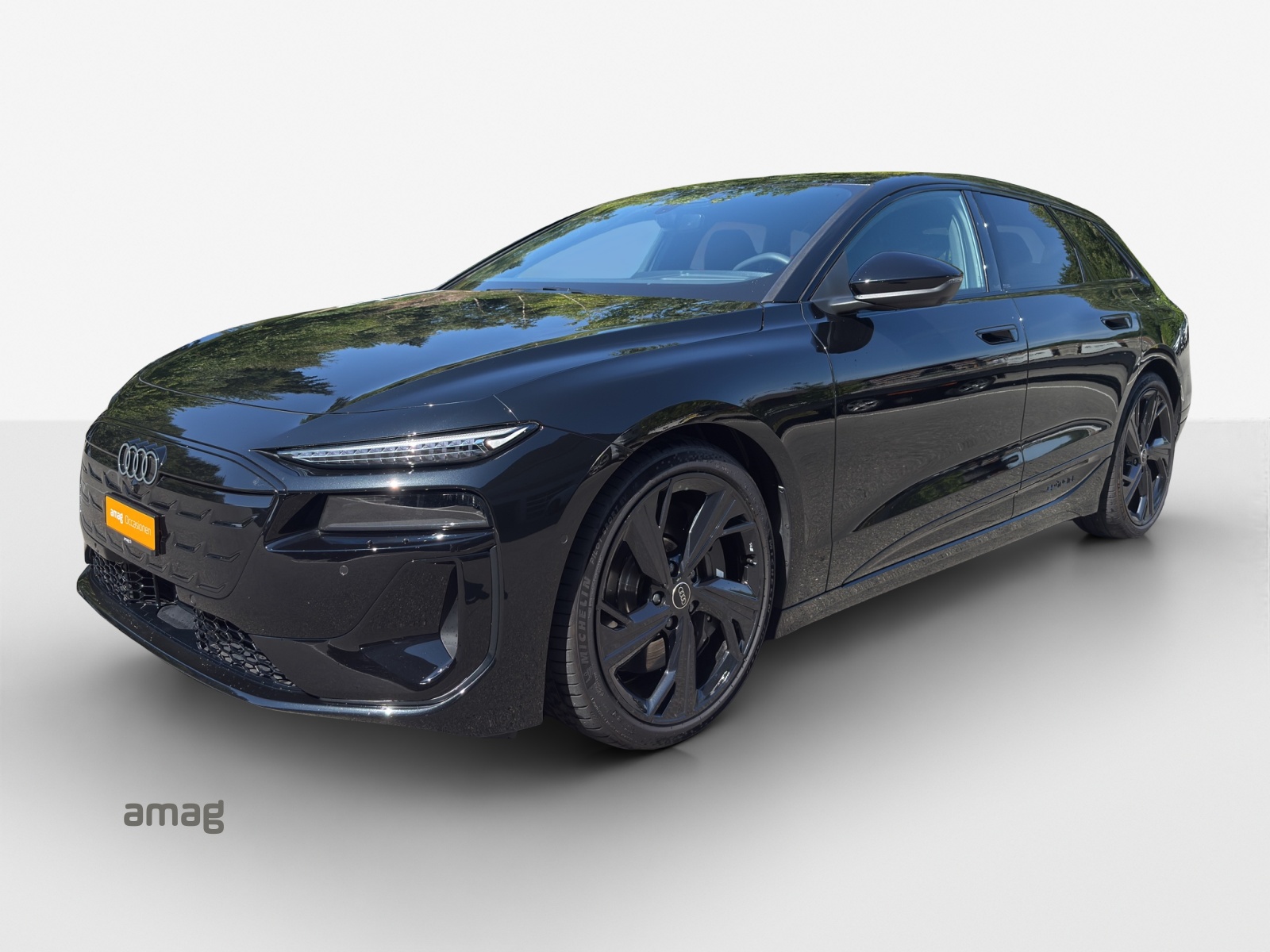 AUDI S6 Avant e-tron quattro
