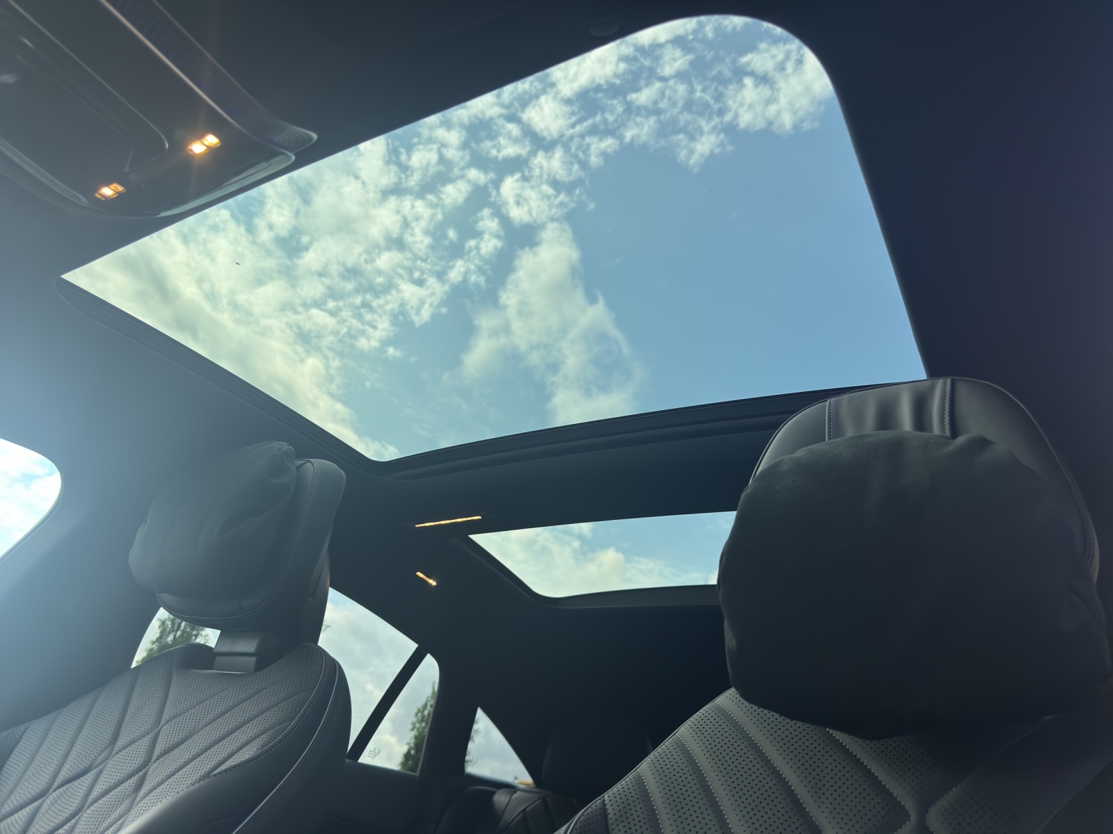 MERCEDES-BENZ EQS 580 AMG Line 4Matic-image-6