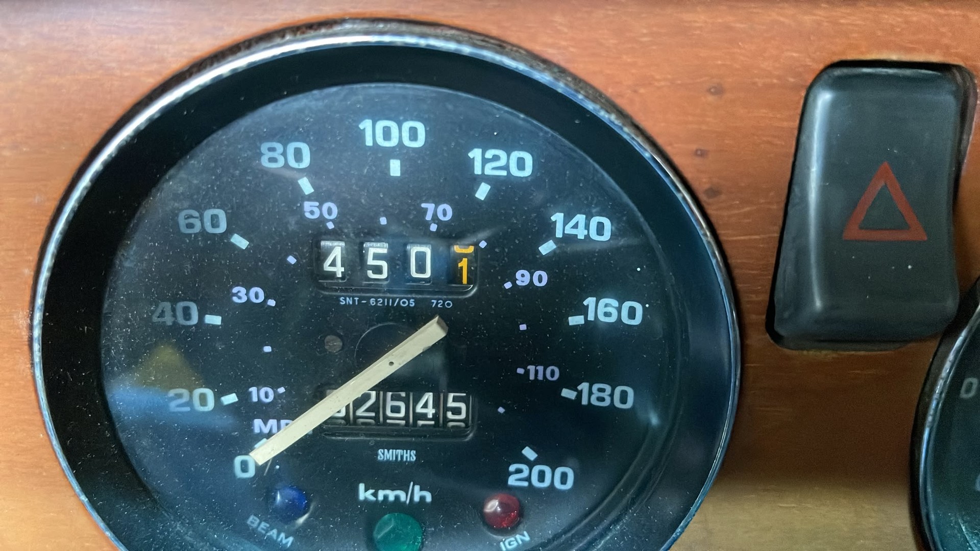 TRIUMPH IV-image-10