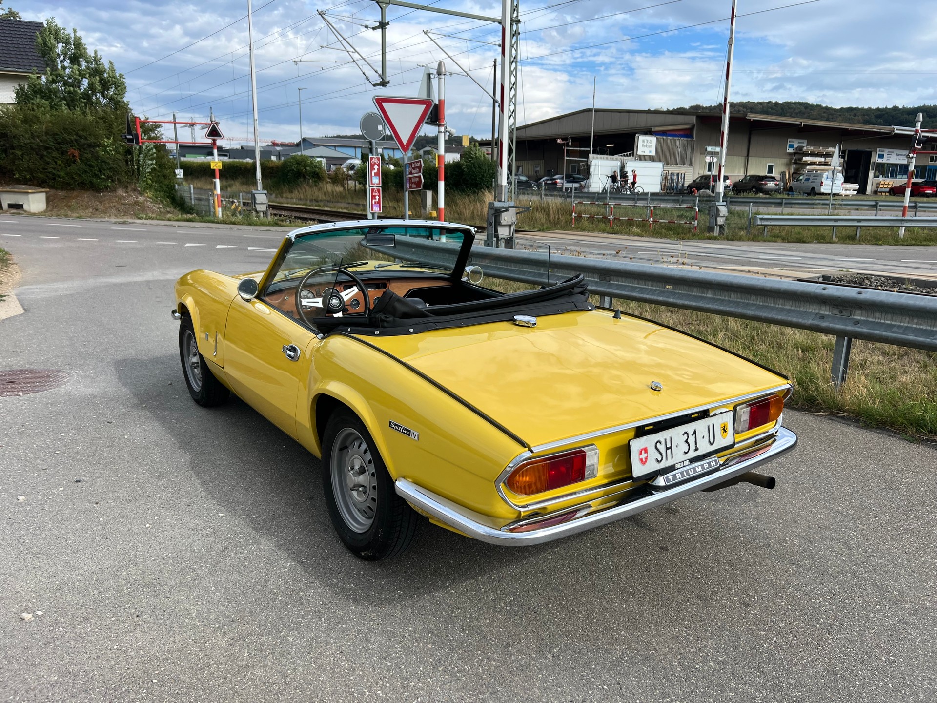 TRIUMPH IV-image-4