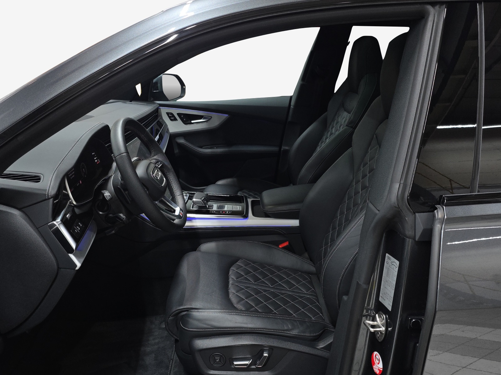 AUDI Q8 50 TDI quattro tiptronic-image-7