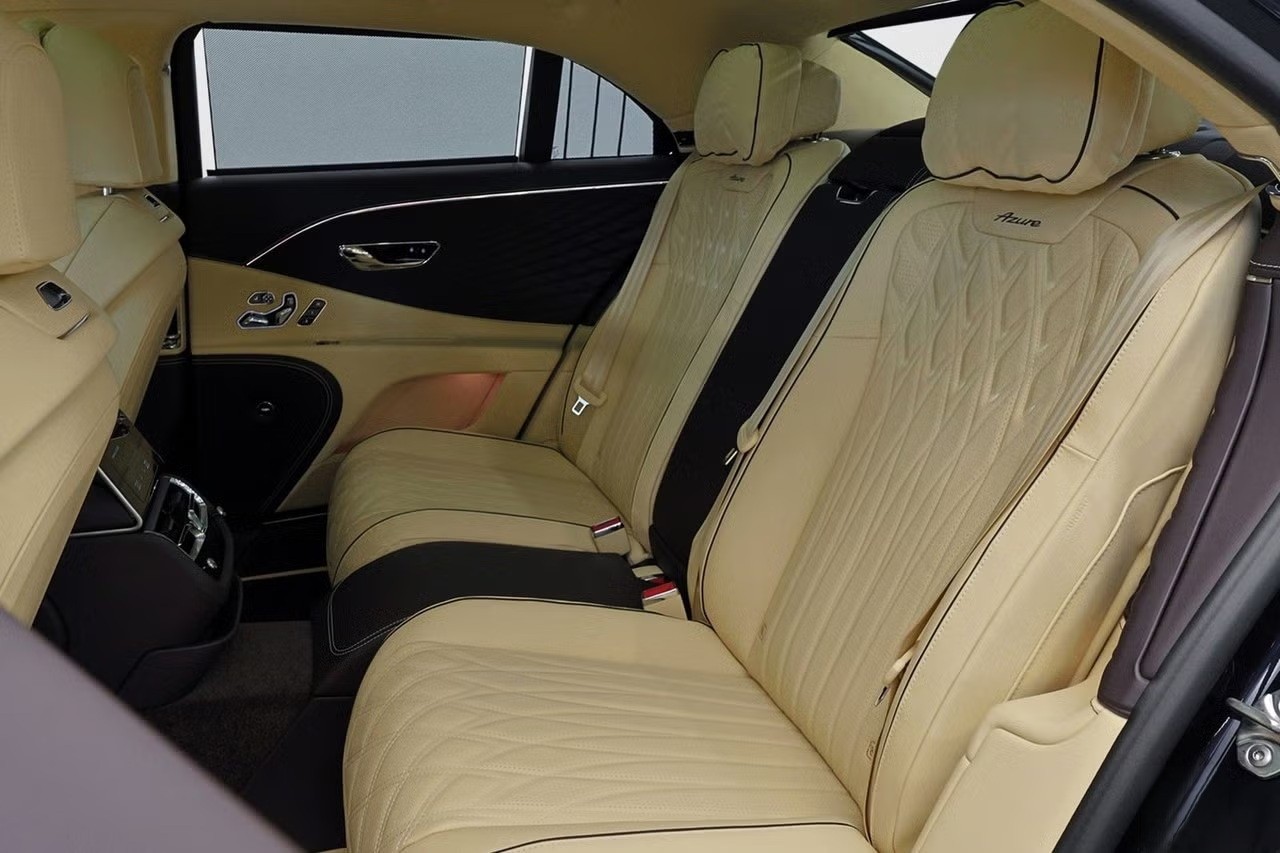BENTLEY Flying Spur 4.0 V8 Azure-image-15