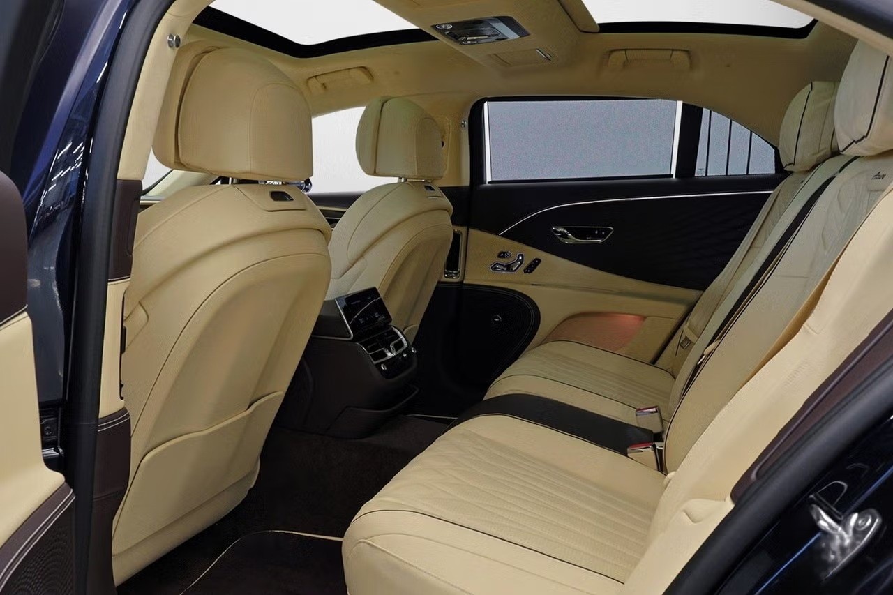 BENTLEY Flying Spur 4.0 V8 Azure-image-14