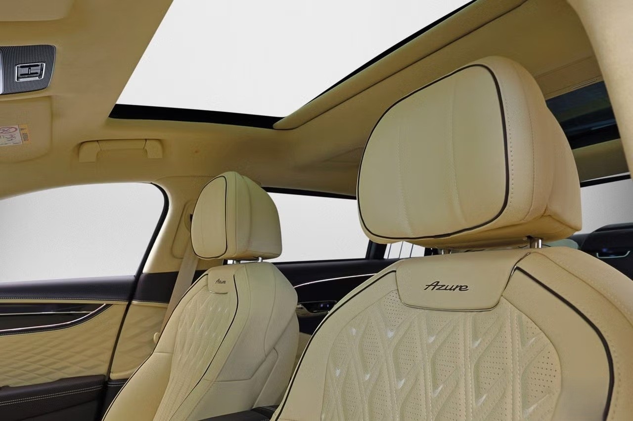 BENTLEY Flying Spur 4.0 V8 Azure-image-8