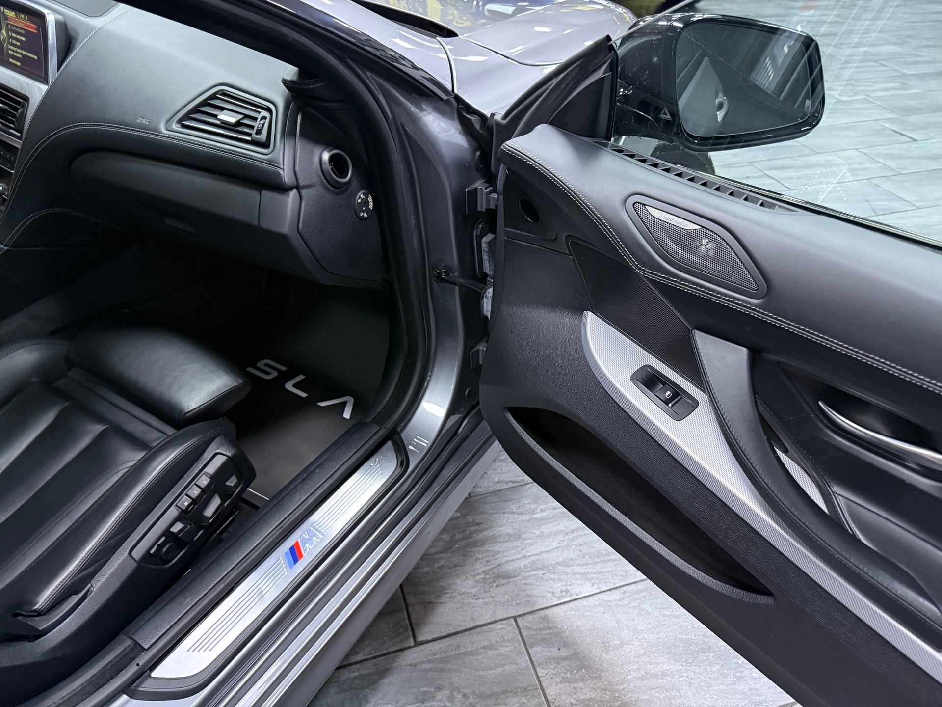 BMW 640d Gran Coupé xDrive M Paket / Panoramadach / Vollausstattung-image-16