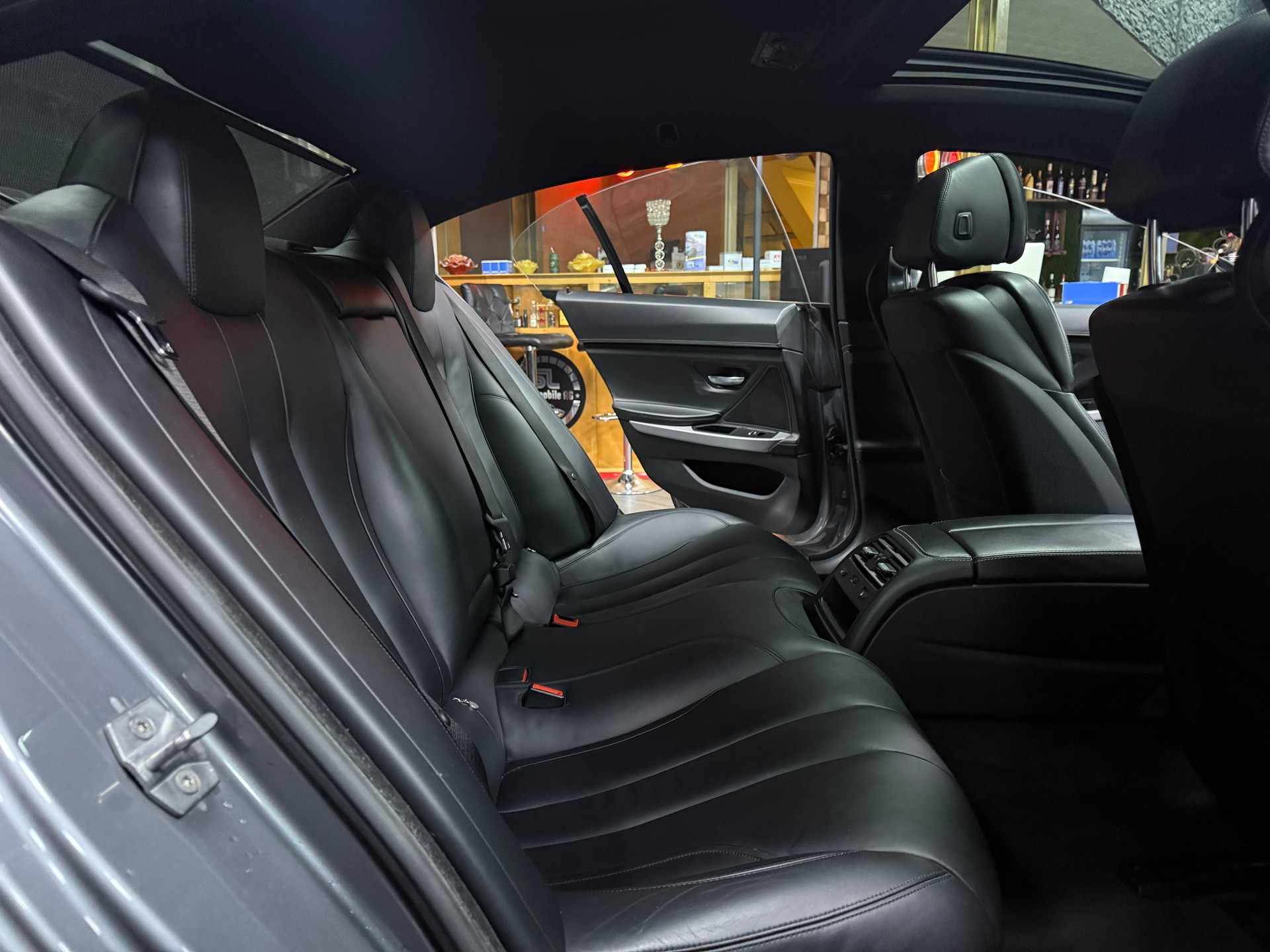 BMW 640d Gran Coupé xDrive M Paket / Panoramadach / Vollausstattung-image-19