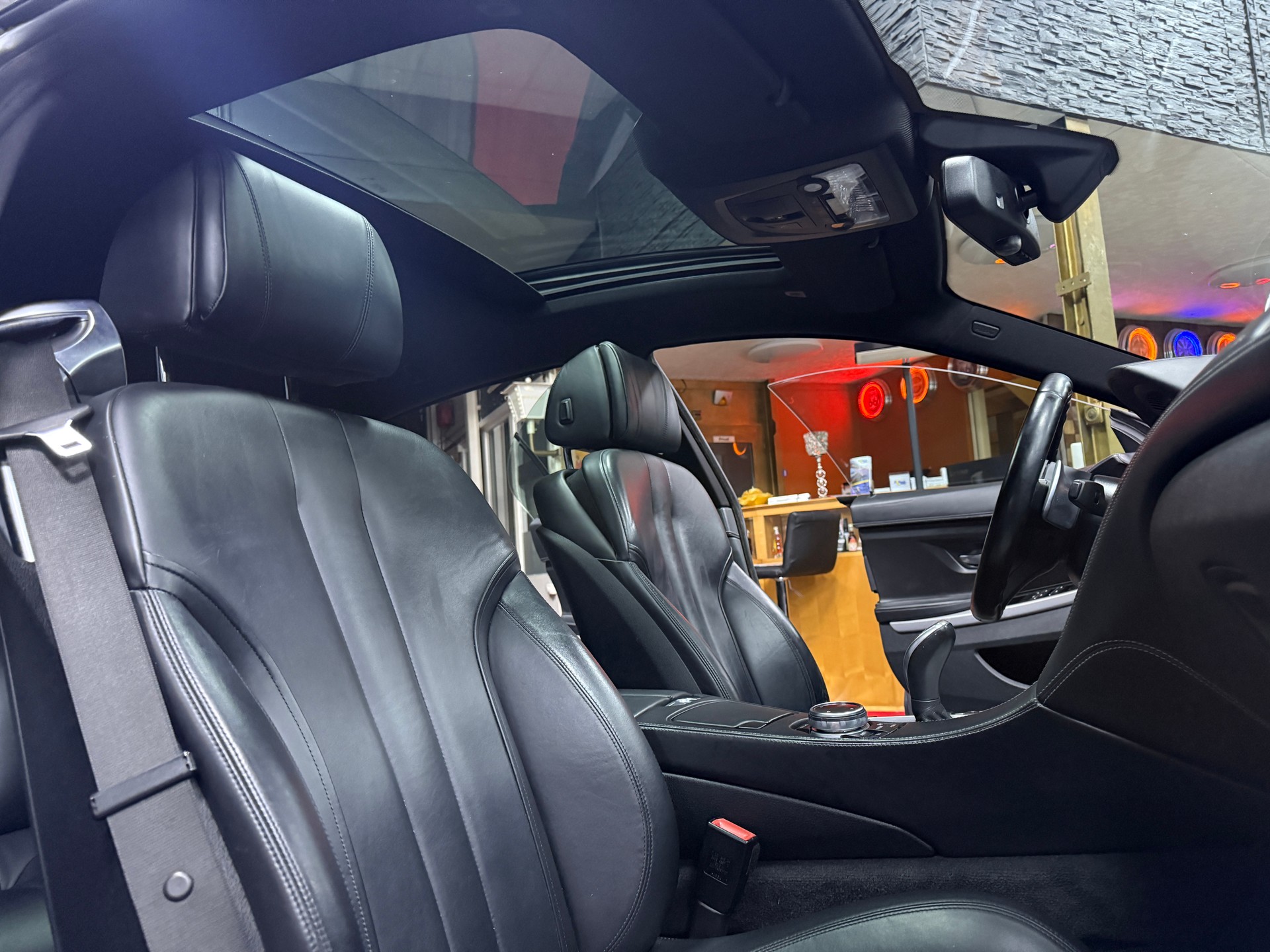BMW 640d Gran Coupé xDrive M Paket / Panoramadach / Vollausstattung-image-13