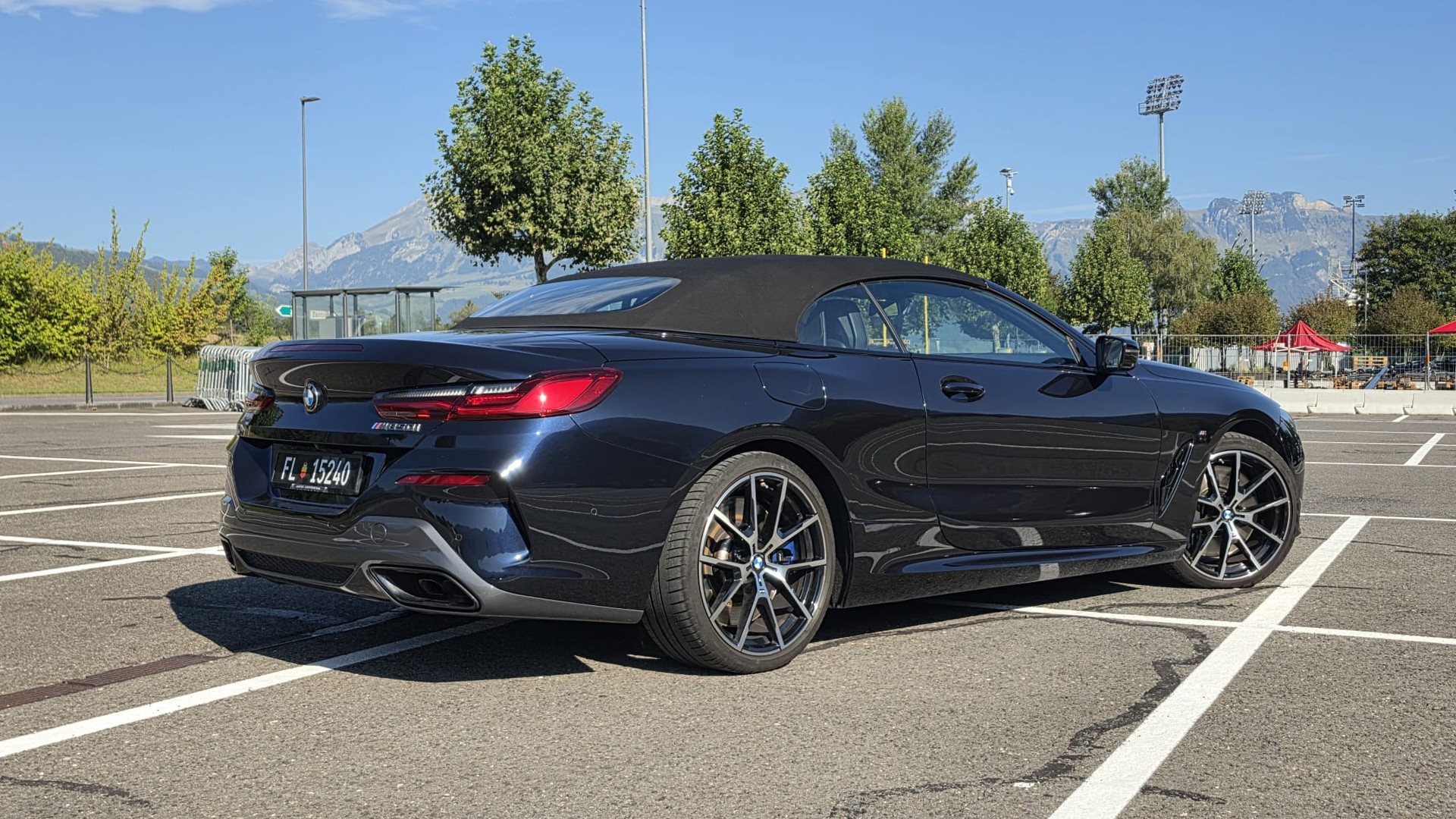BMW M850i xDrive Individual-image-0