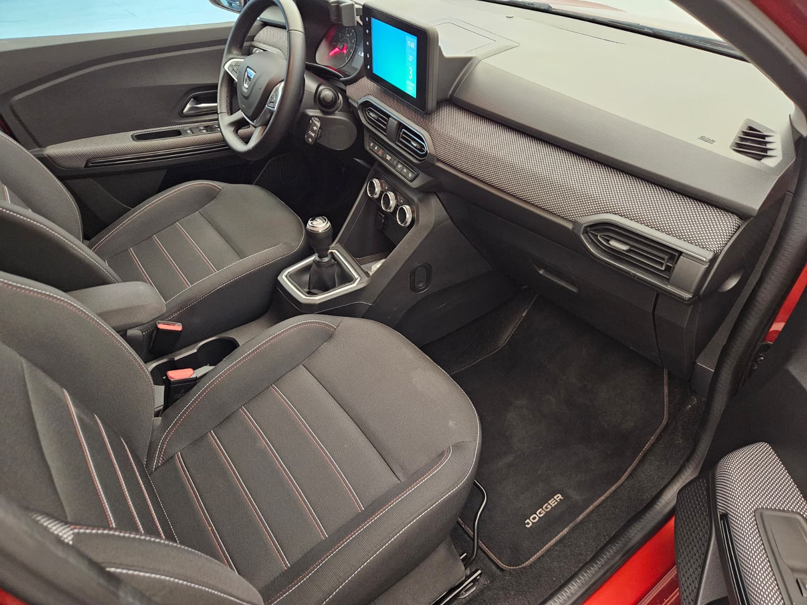 DACIA Jogger TCe 110 Extreme-image-11