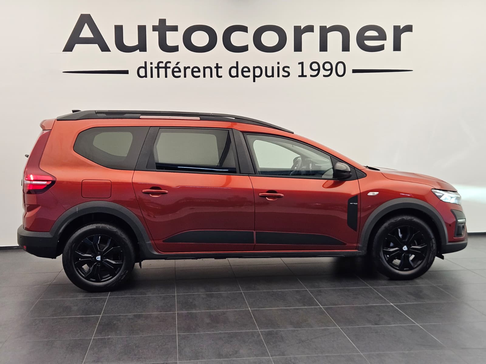 DACIA Jogger TCe 110 Extreme-image-5