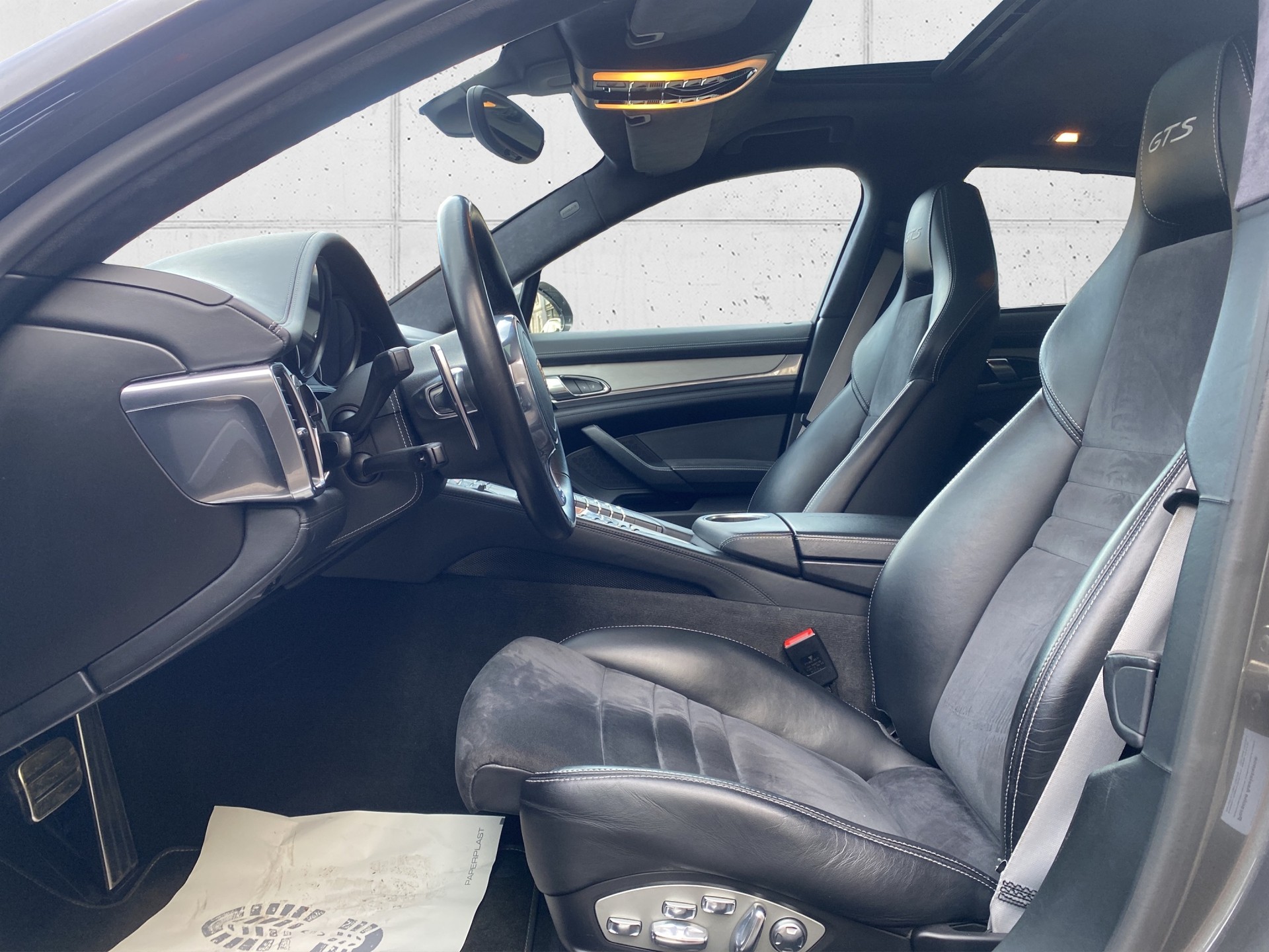 PORSCHE Panamera GTS 4.8 PDK-image-8