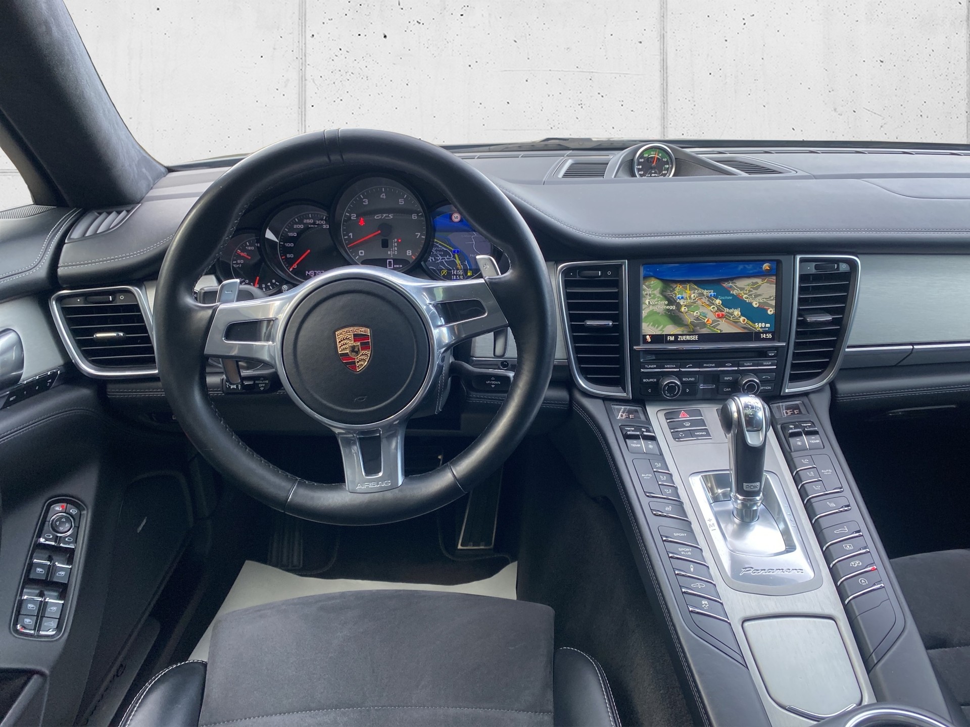 PORSCHE Panamera GTS 4.8 PDK-image-13