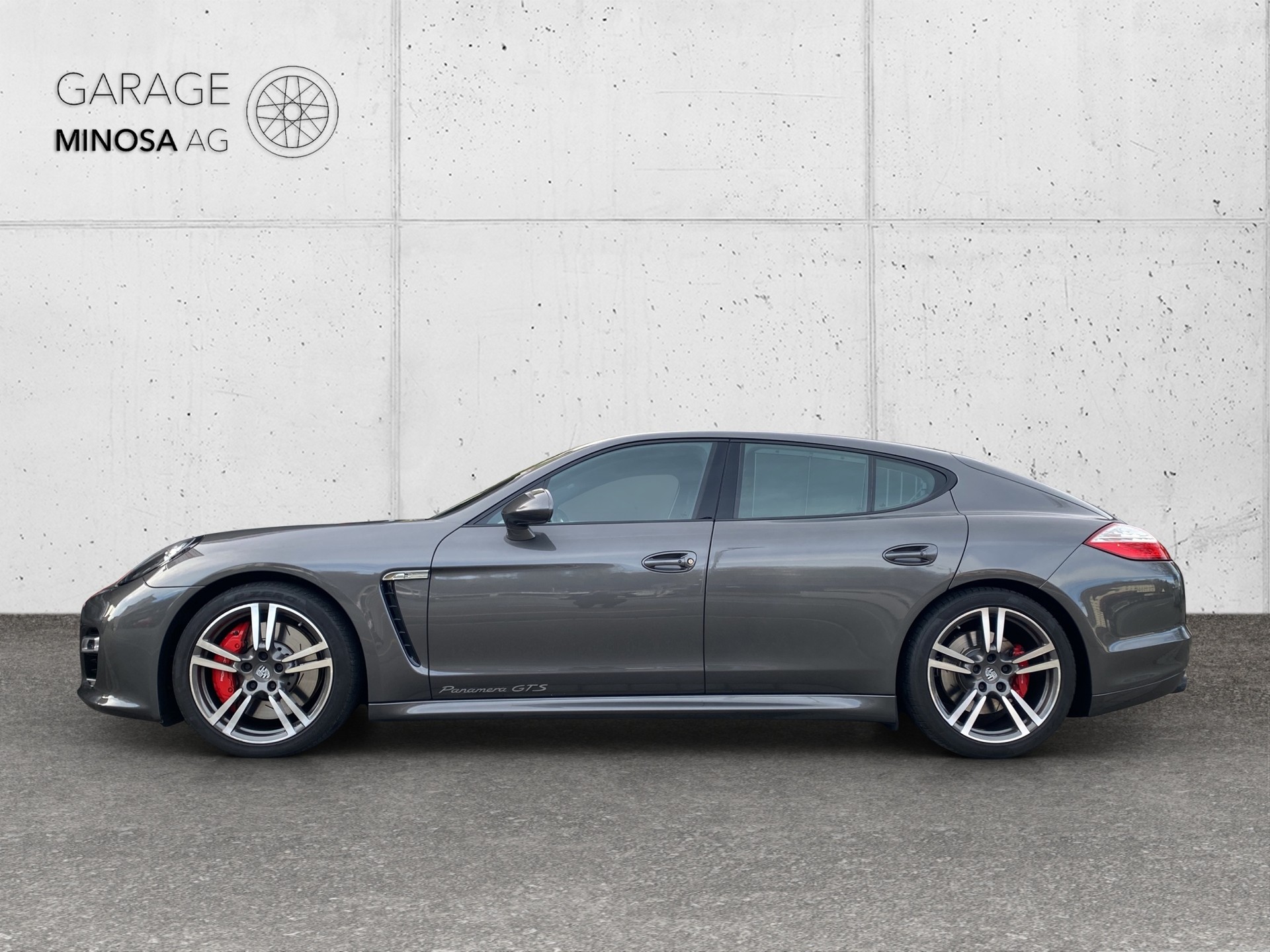 PORSCHE Panamera GTS 4.8 PDK-image-1