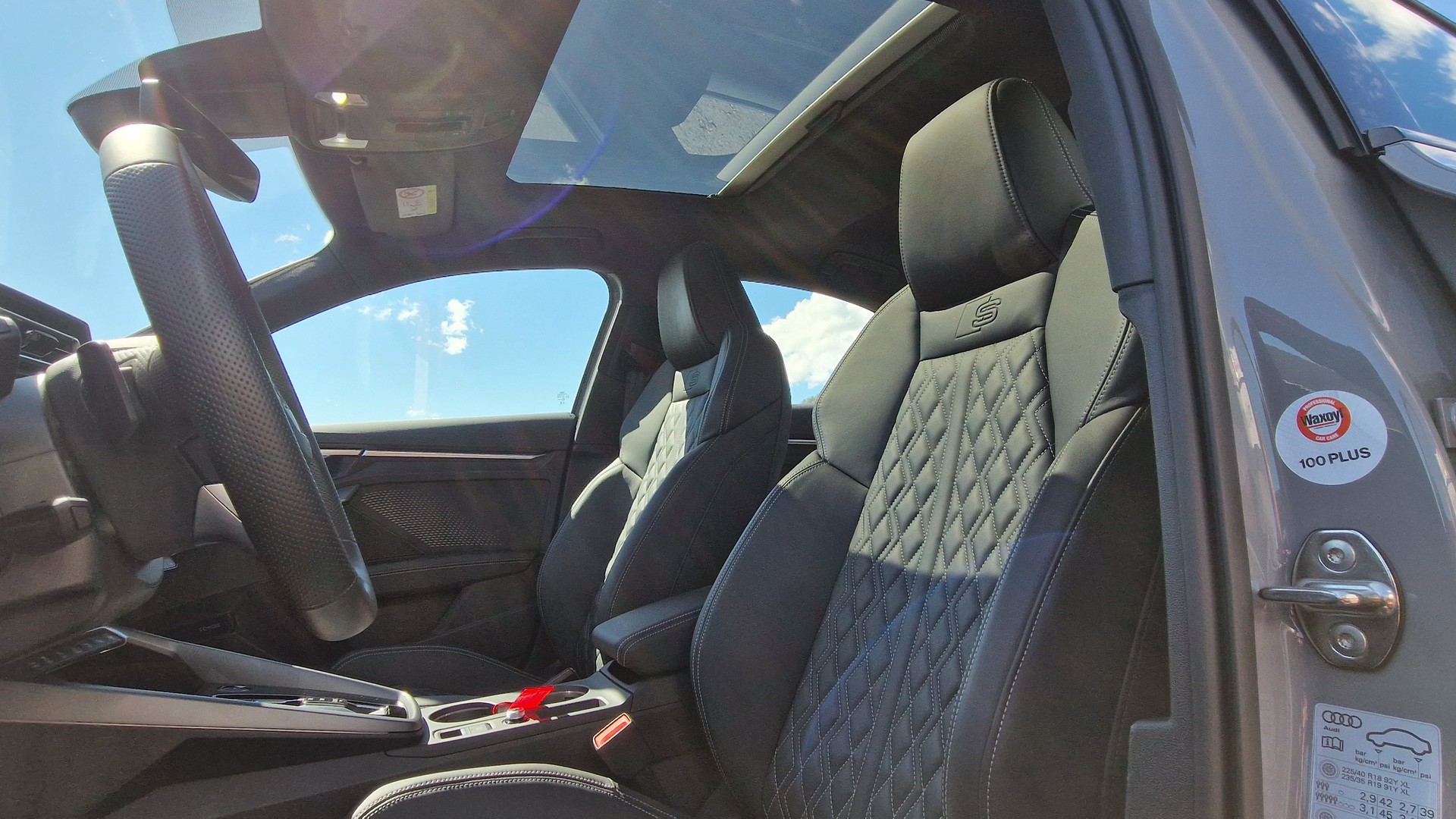 AUDI S3 Limousine TFSI quattro S-tronic-image-7