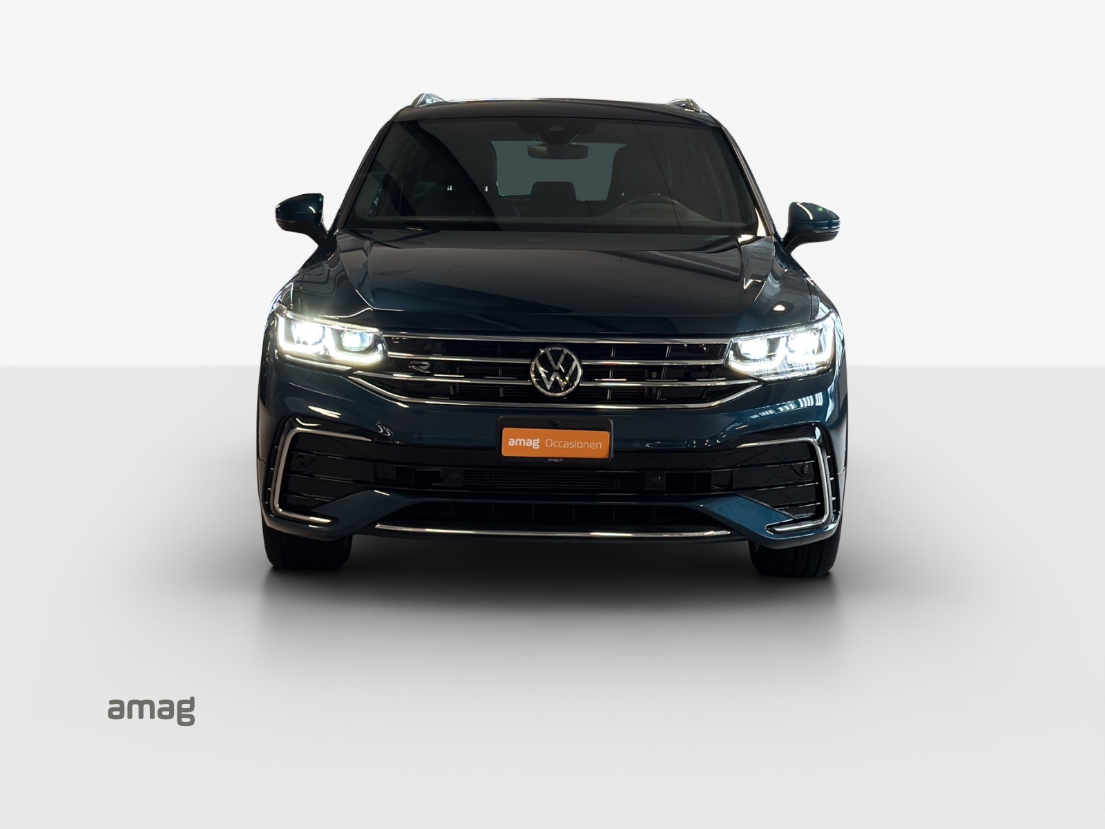 VW Tiguan 2.0TSI R-Line 4Motion DSG-image-6