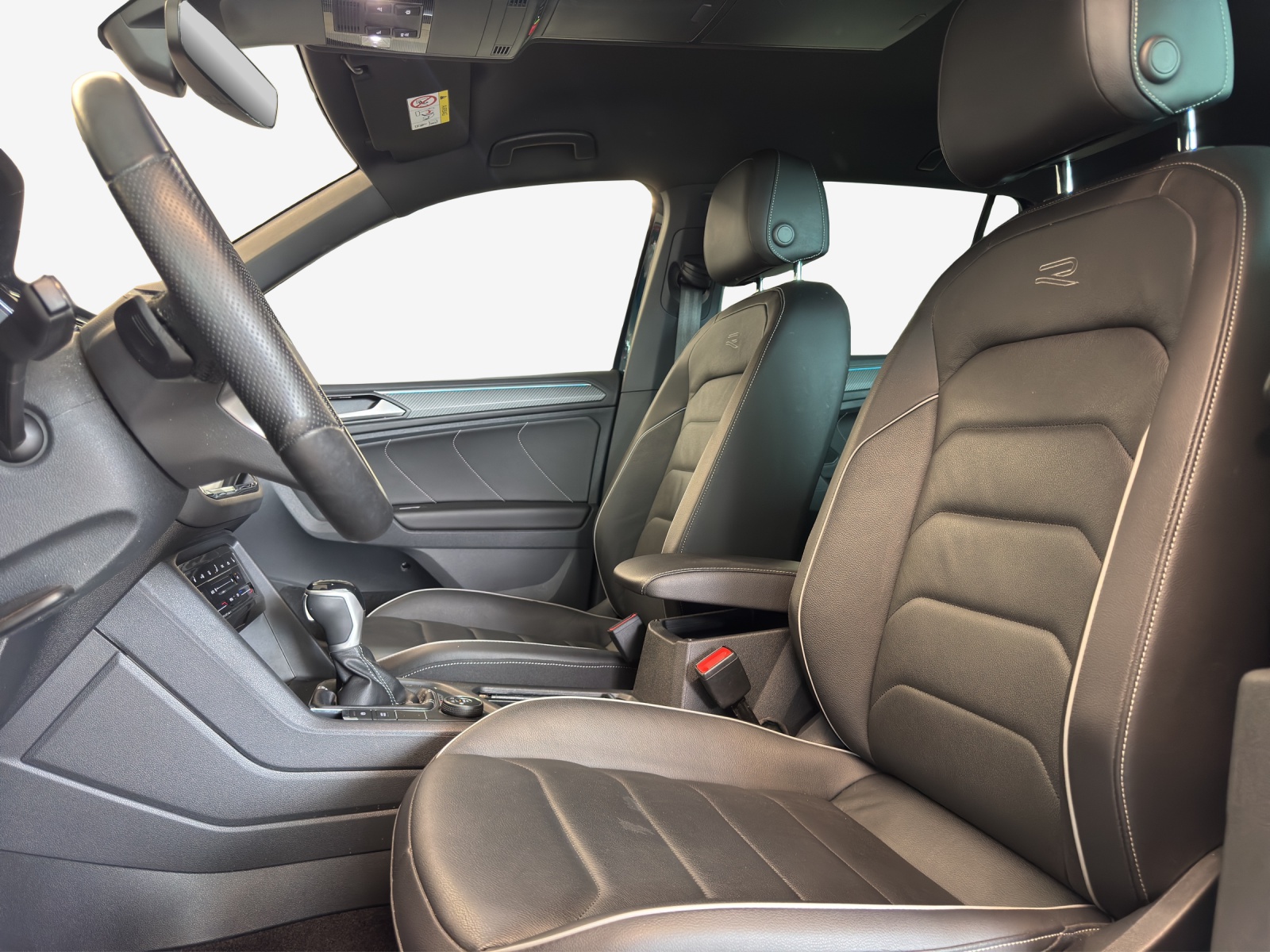 VW Tiguan 2.0TSI R-Line 4Motion DSG-image-7