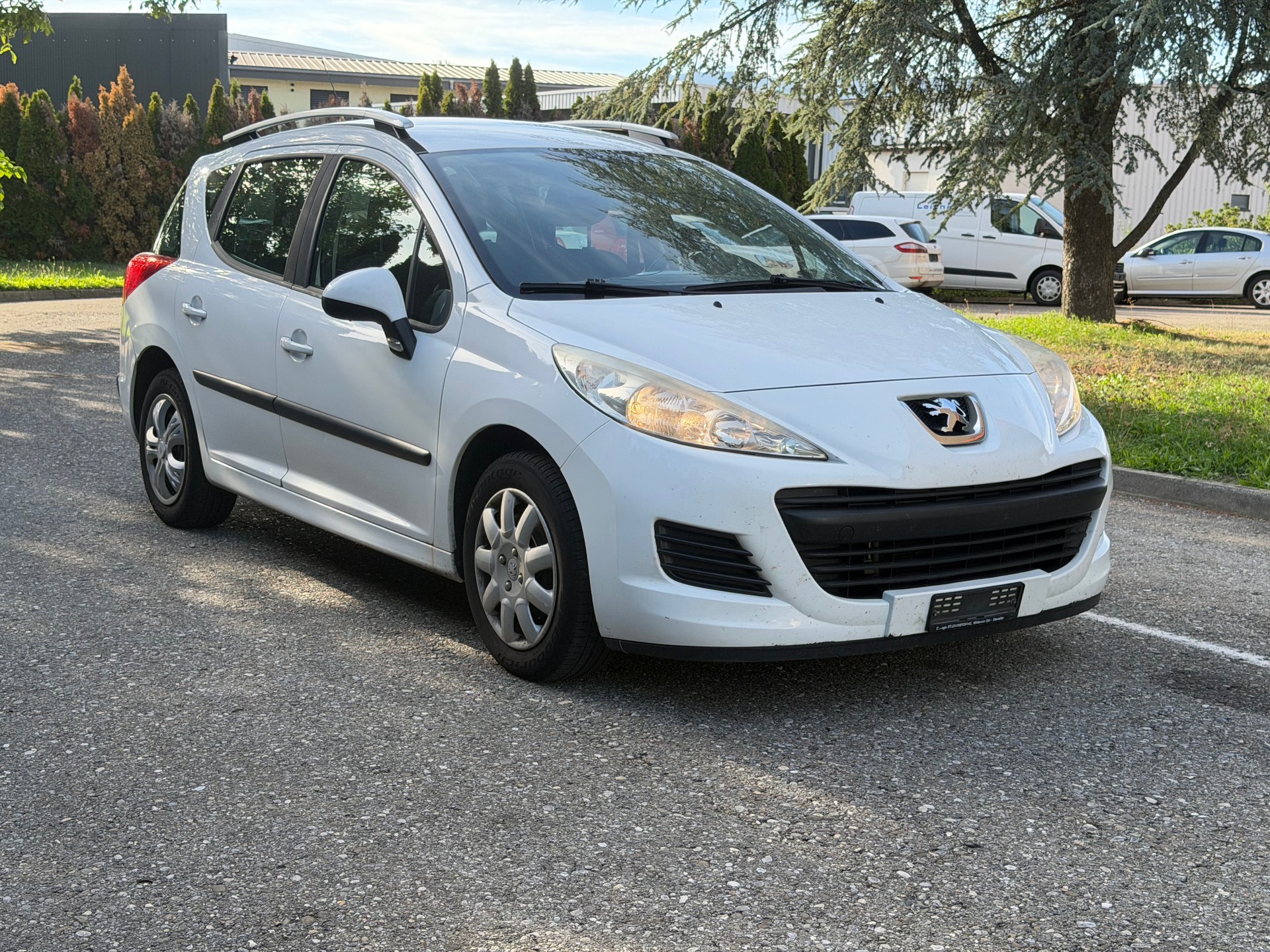 PEUGEOT 207 SW 1.4 16V Trendy Clim-image-0