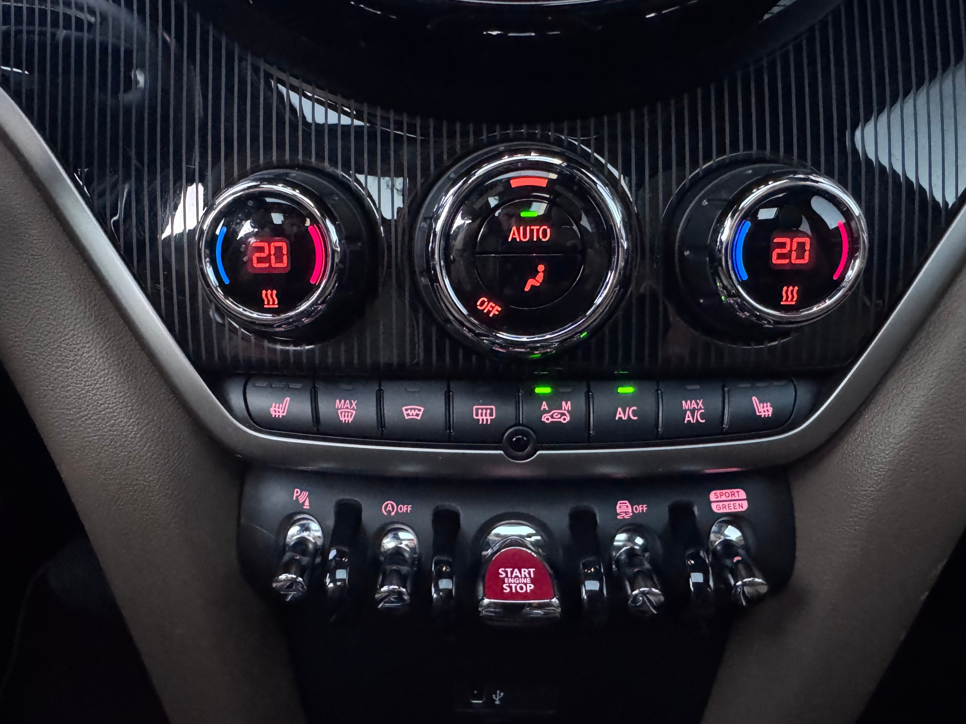 MINI Countryman Cooper S+4x4+Automat+LED+ACC+Navi+Bluetooth+Rückfahrkamera+18"Alu+Getönte Scheiben+Memory+Leder+Sitzheizung+-image-22