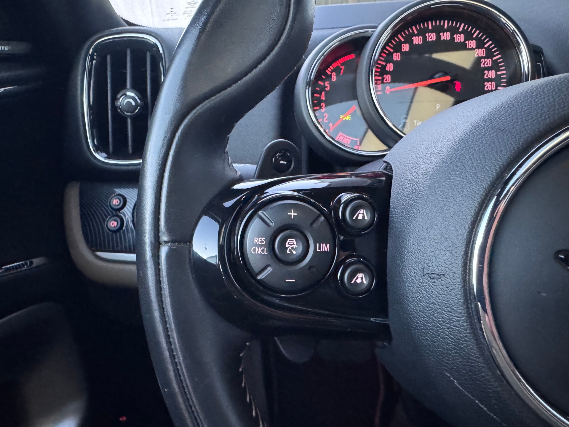 MINI Countryman Cooper S+4x4+Automat+LED+ACC+Navi+Bluetooth+Rückfahrkamera+18"Alu+Getönte Scheiben+Memory+Leder+Sitzheizung+-image-18
